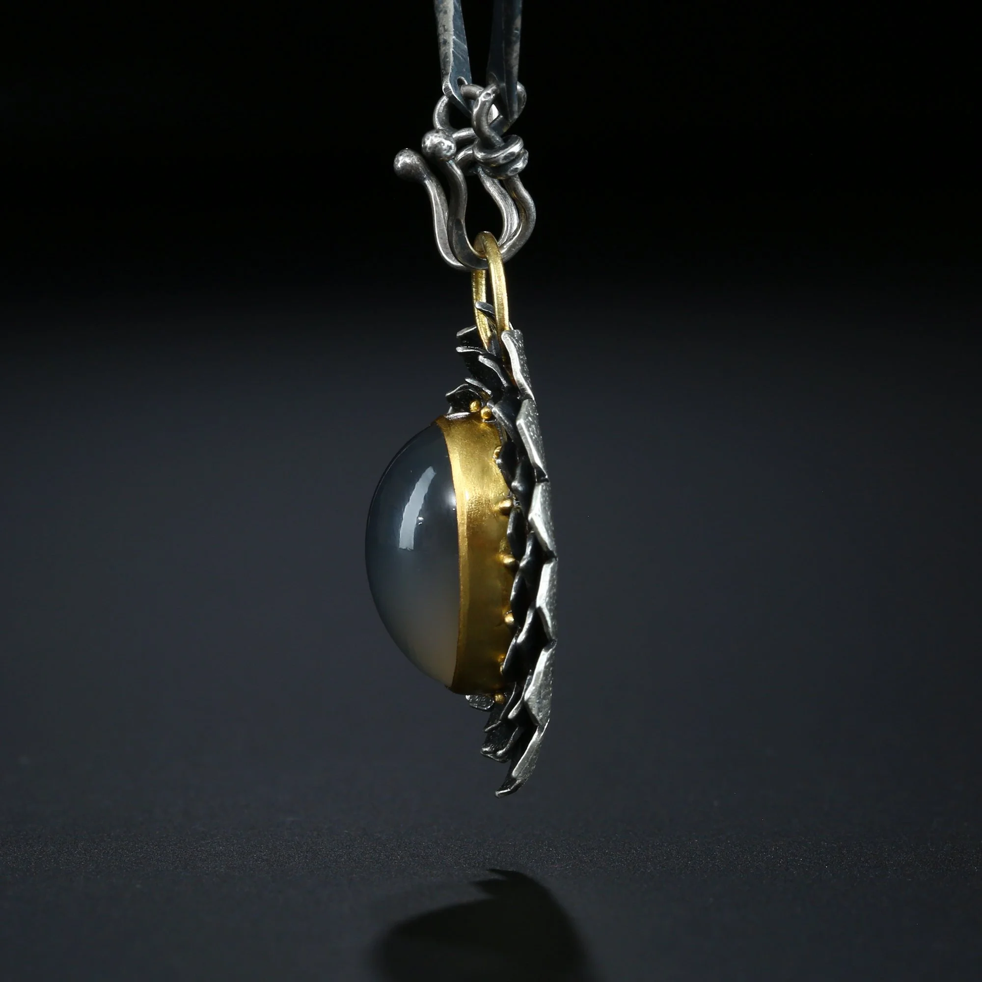 moonstone-b.jpg