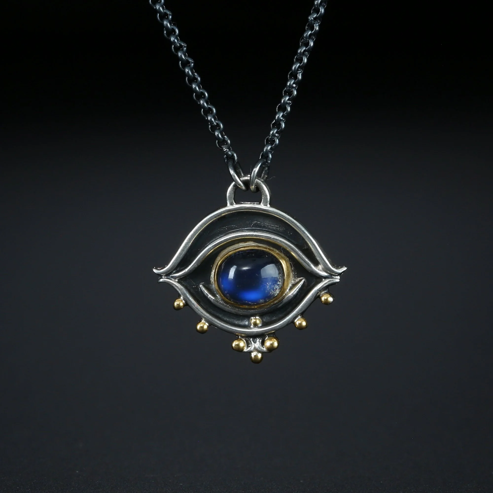 moonstone-necklace-a.jpg