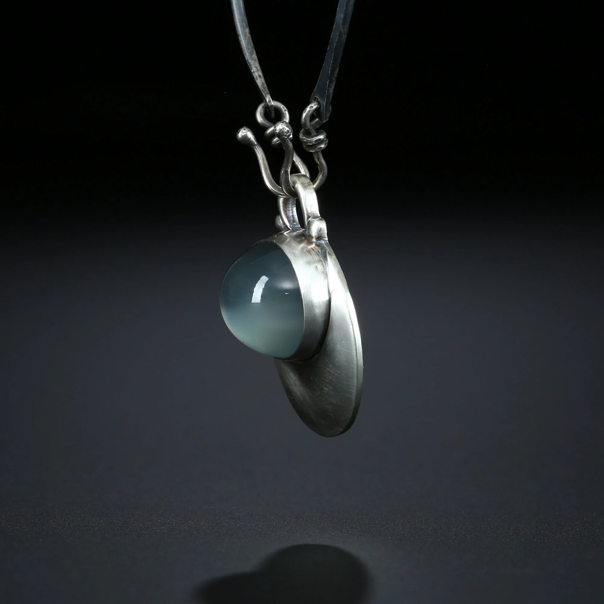 green-moonstone-b.jpg