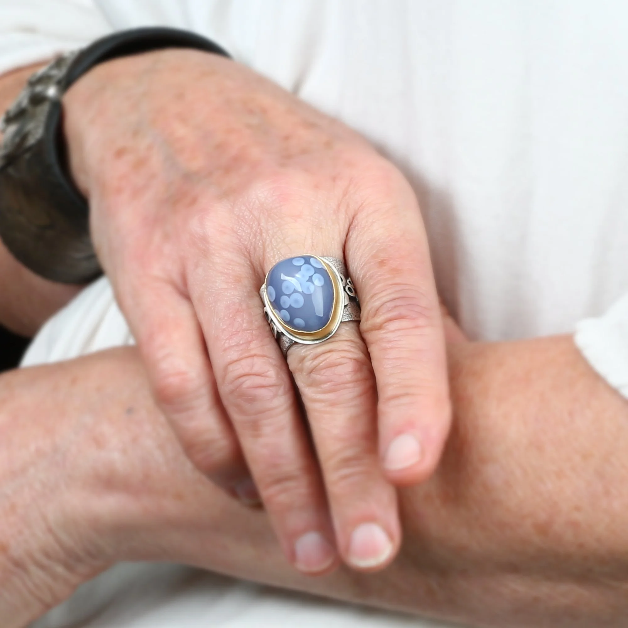 chalcedony-e.jpg