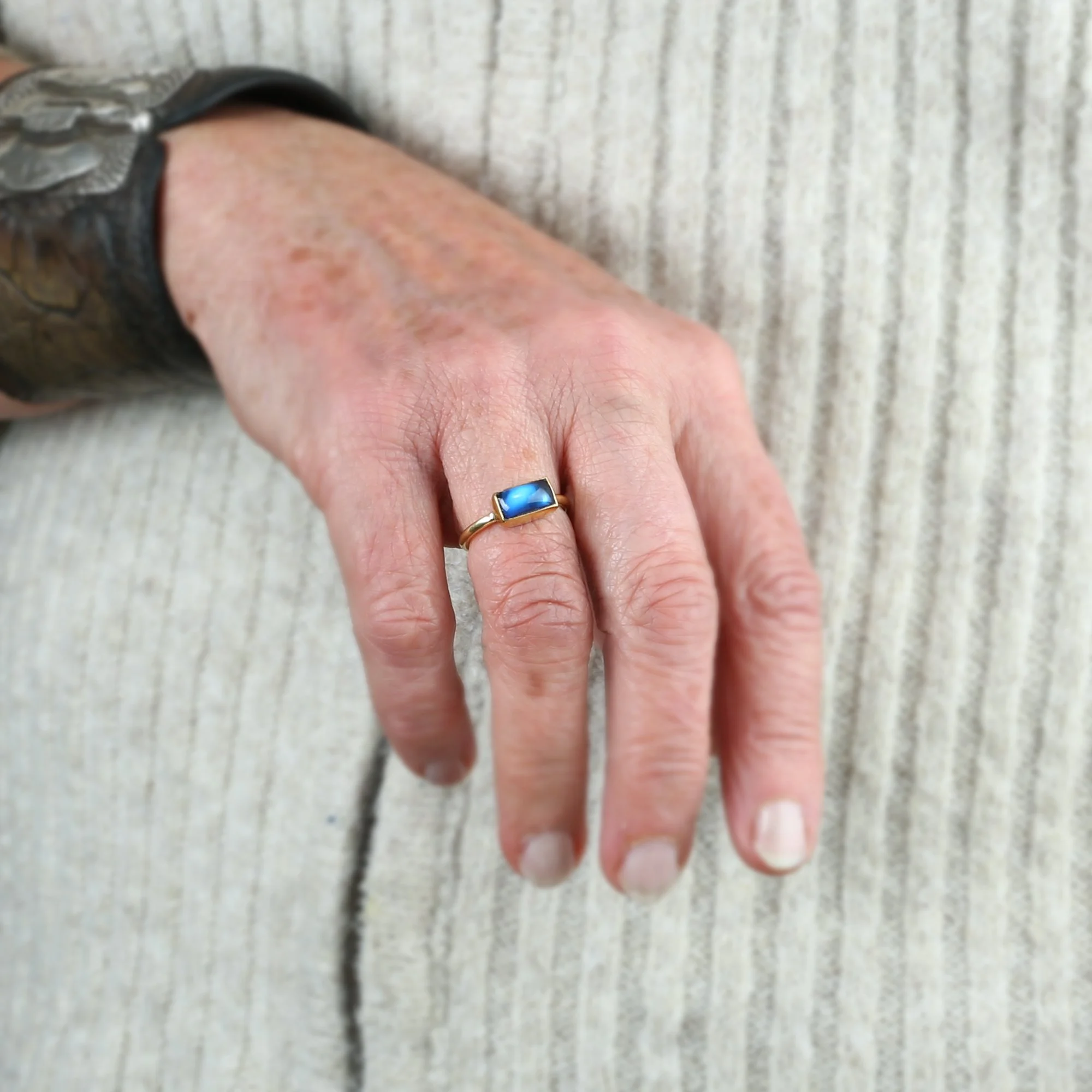 blue-moonstone-d.jpg