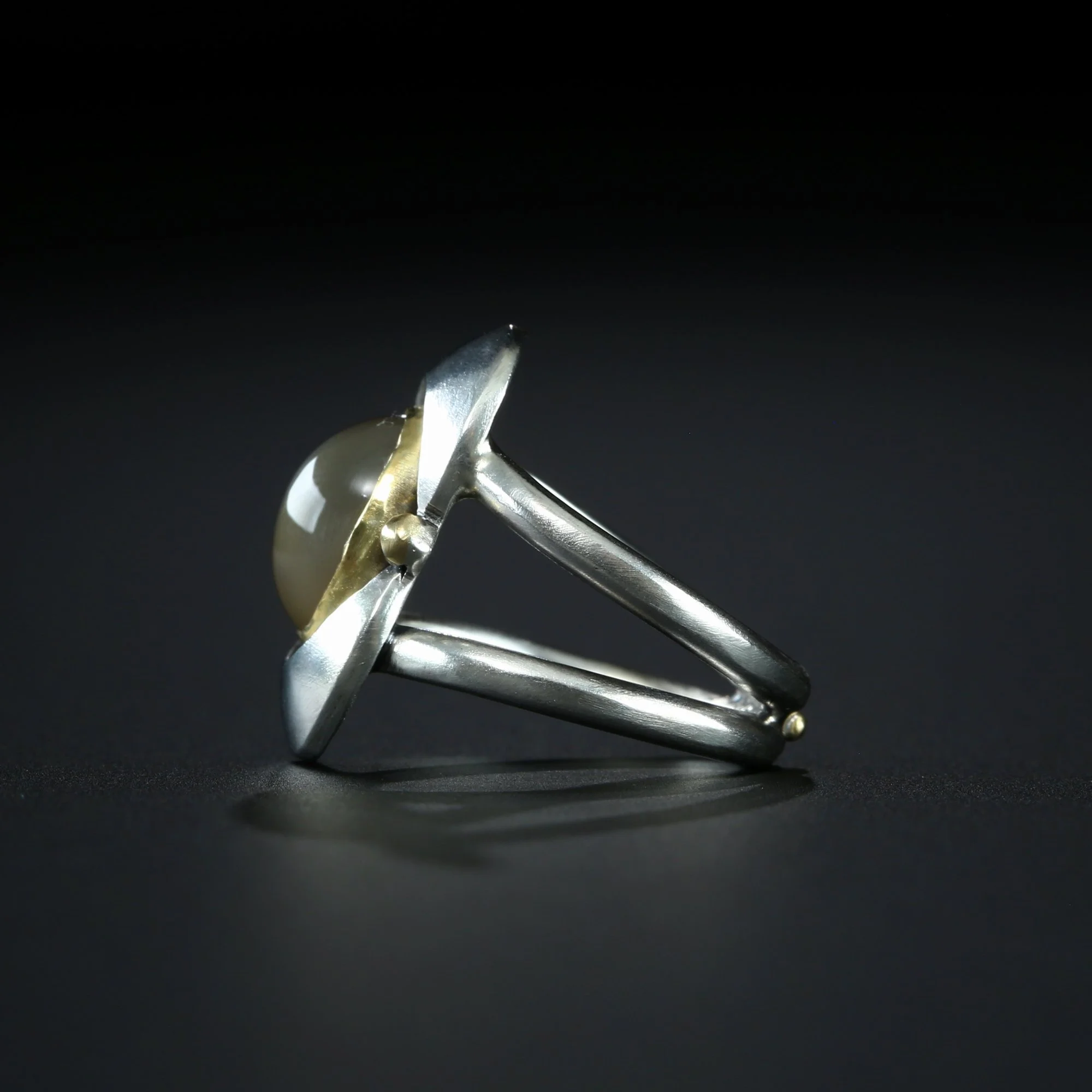 moonstone-b.jpg