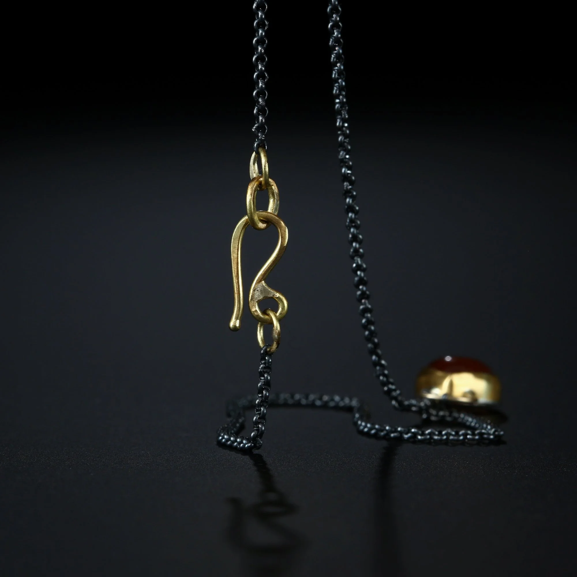 sunstone-necklace-d.jpg