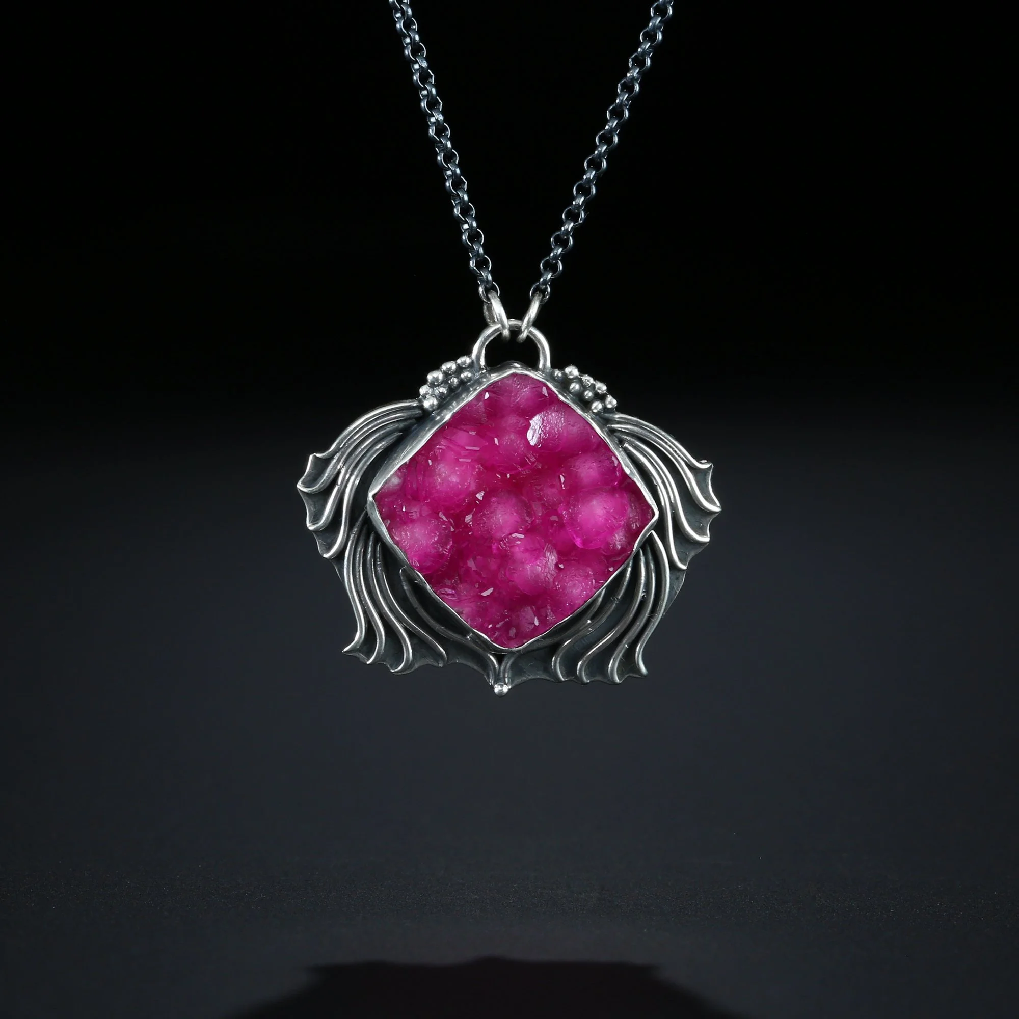 cobalto-calcite-necklace-a.jpg