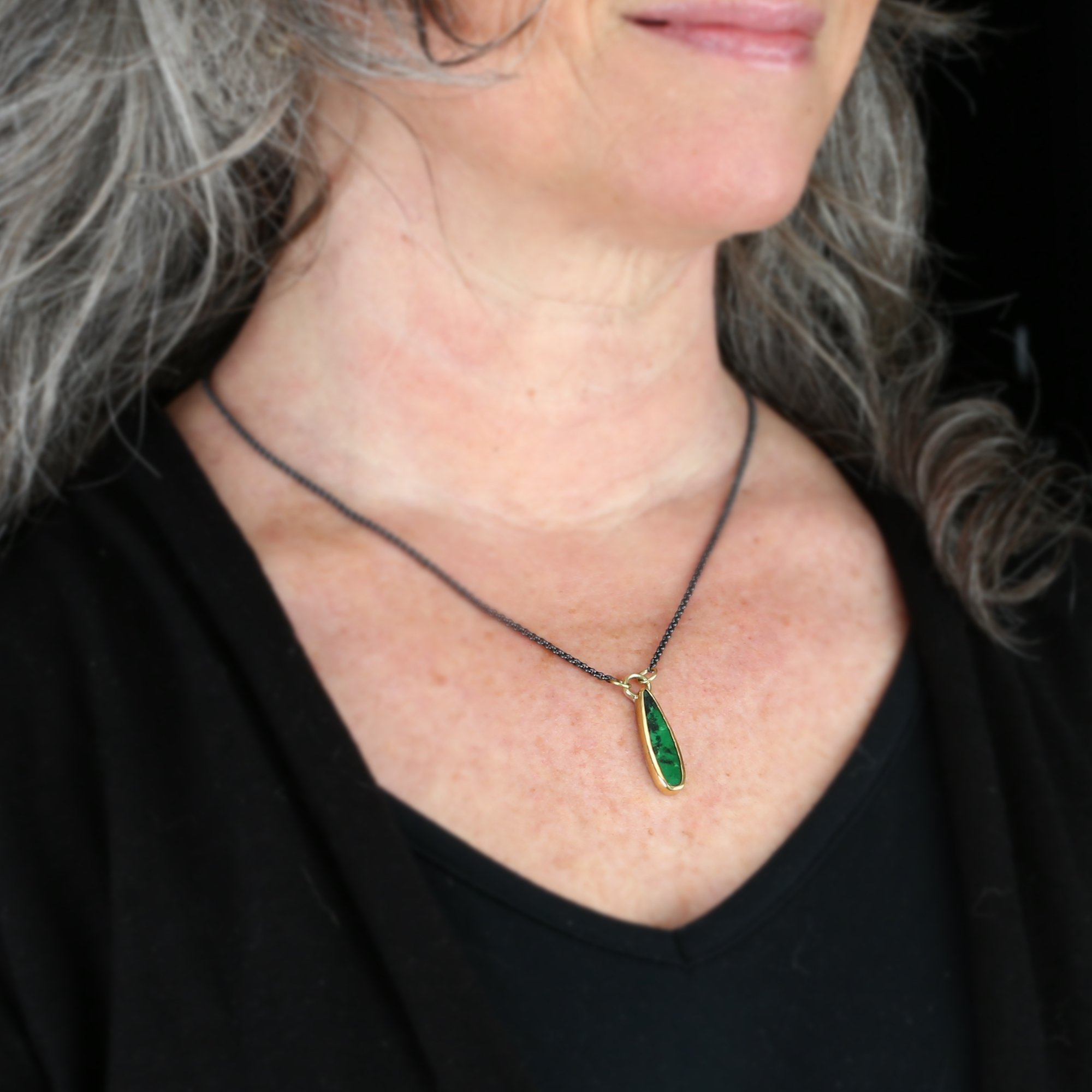 maw-sit-sit-necklace-e.jpg