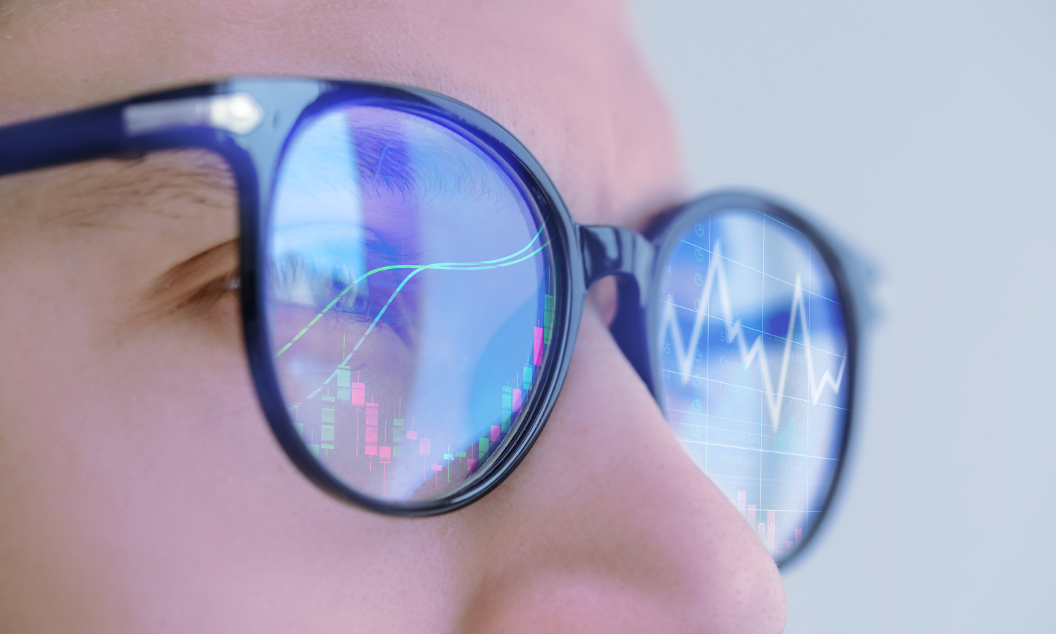 LIC vs ETF: What investors need to know