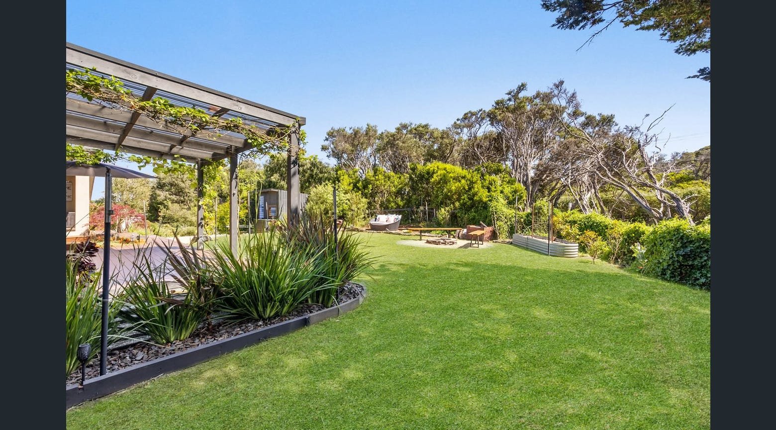 FOR SALE: 1 Bass Meadows Blvd, St Andrews Beach