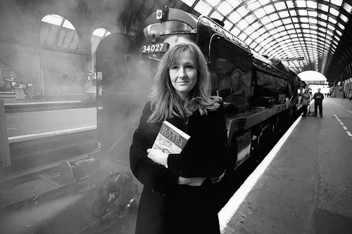 From Platform 9¾ to First Paragraph: Model Sentences from J.K. Rowling