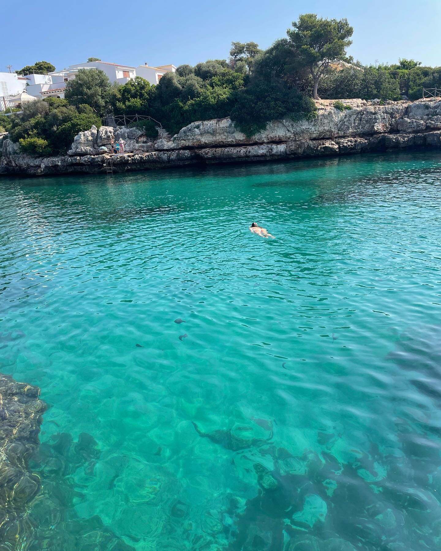 A spontaneous Spanish adventure that was equal parts soul food as it was laughing with a bestie til I wet my pants. 
Highlights included:
✨The clearest turquoise water I&rsquo;ve ever seen. 
✨Having my own private tour guide of Menorca who also doubl
