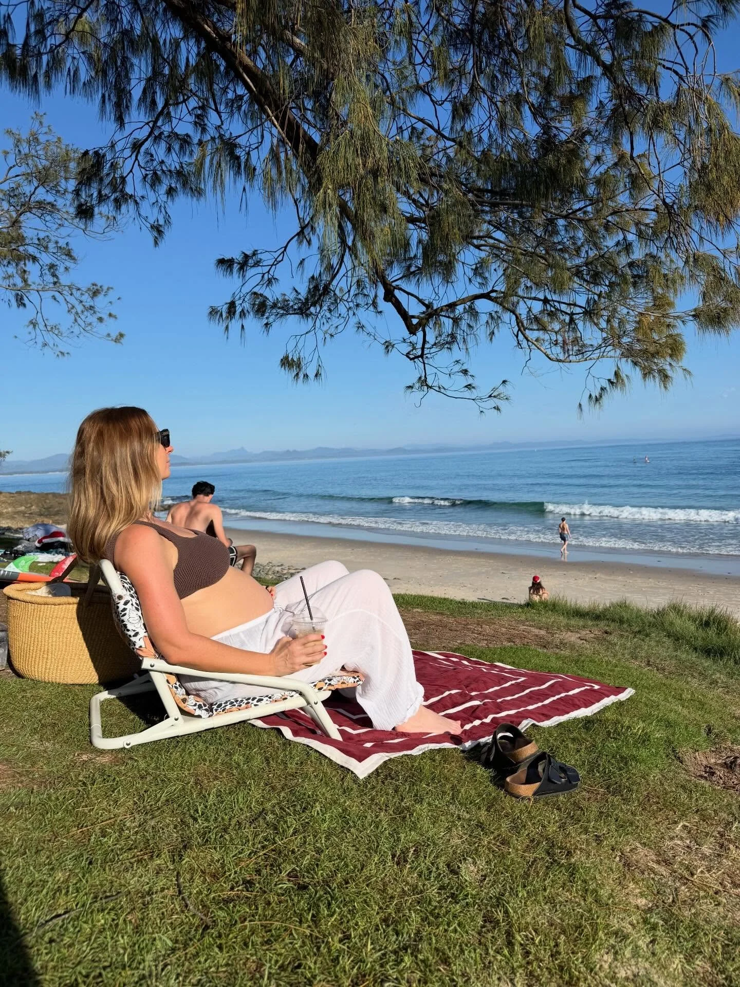 2025, a year of falling deeply in love, traveling through Europe, moving house, changing my hair colour several times, and then a mid year blessing no one saw coming. Beyond grateful for a generous 2025 when so much in the world outside my own bubble