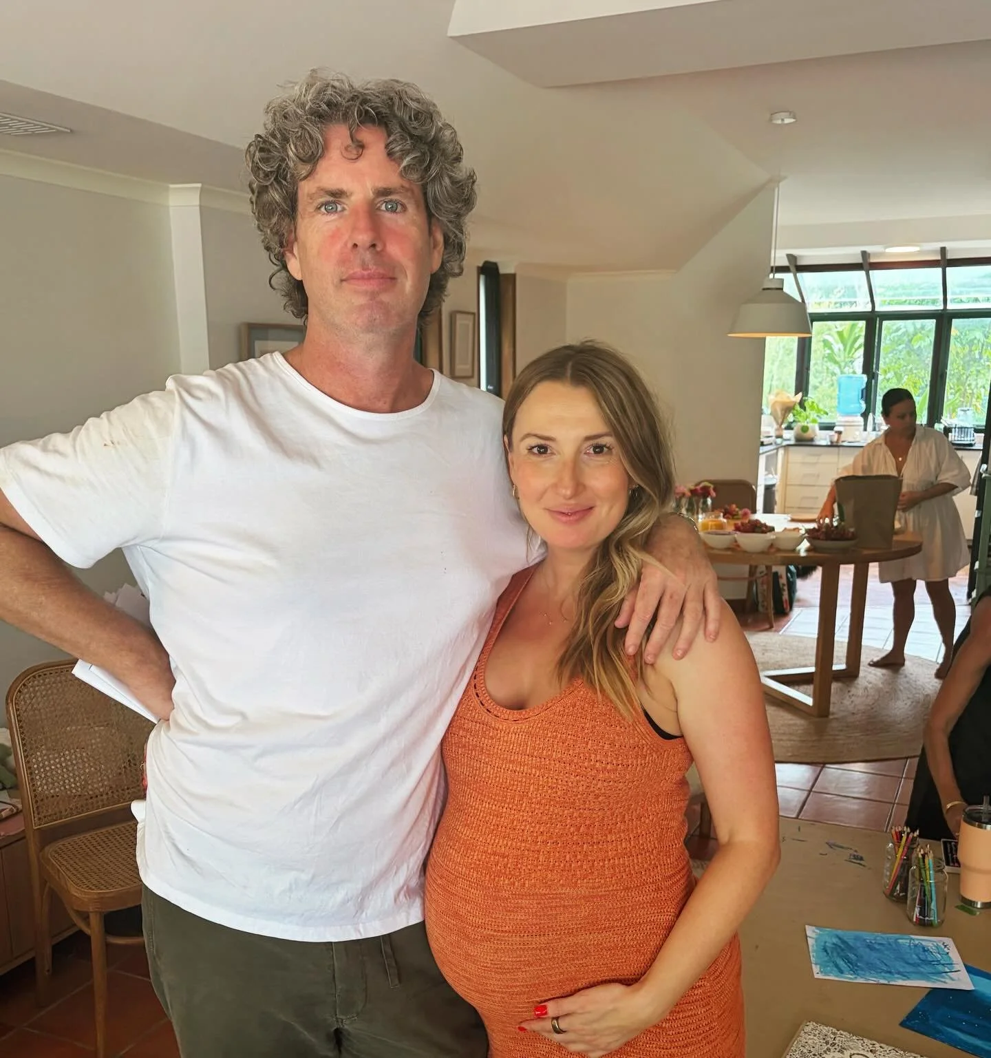 A Very Chill (Baby) Thing this morning with our nearest and dearest. A delicious and artful breakfast lovingly prepared and displayed by @mezalicious_ and a generous offering of books, toys, cute fits and even the bookshelf (built from scratch) to po