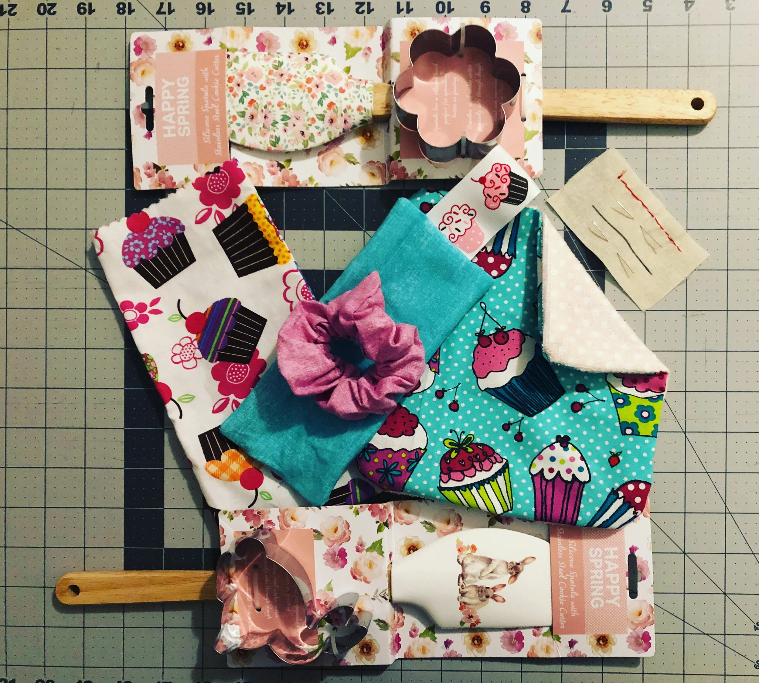 Avery's Nest Cupcakes Sweet Shoppe Sewing Kit $35.00