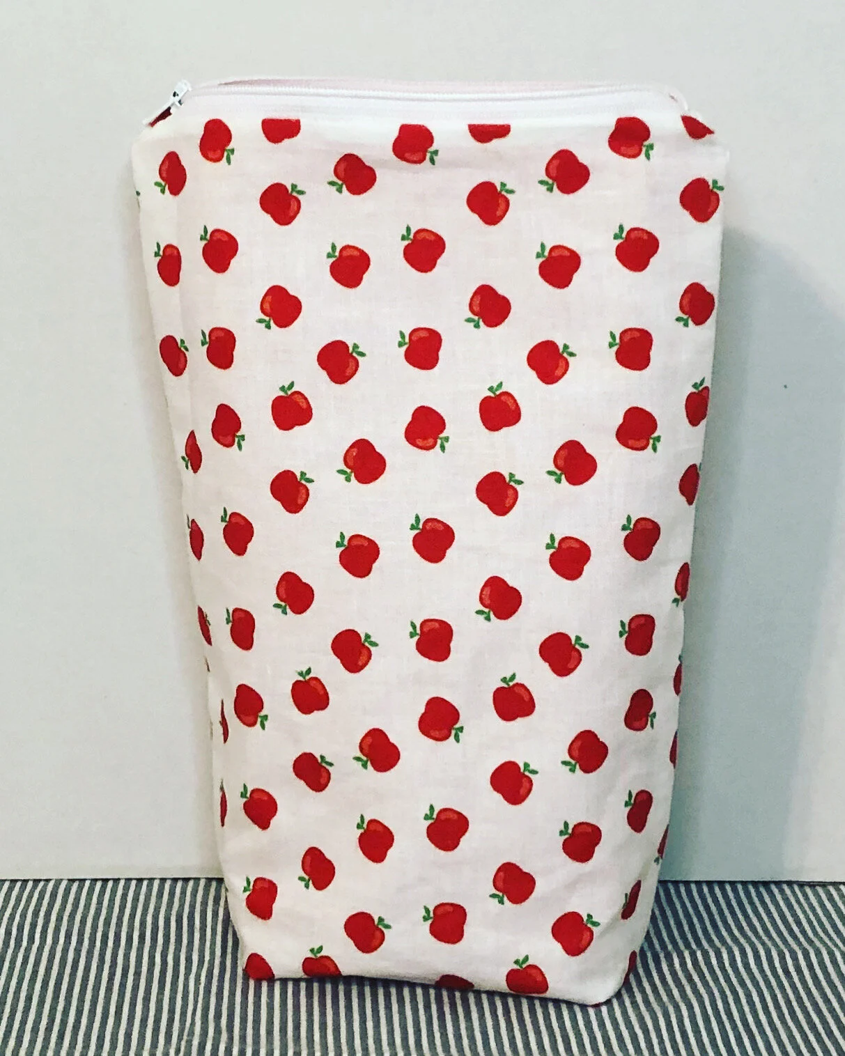 Apples Zipper Bag $12.00
