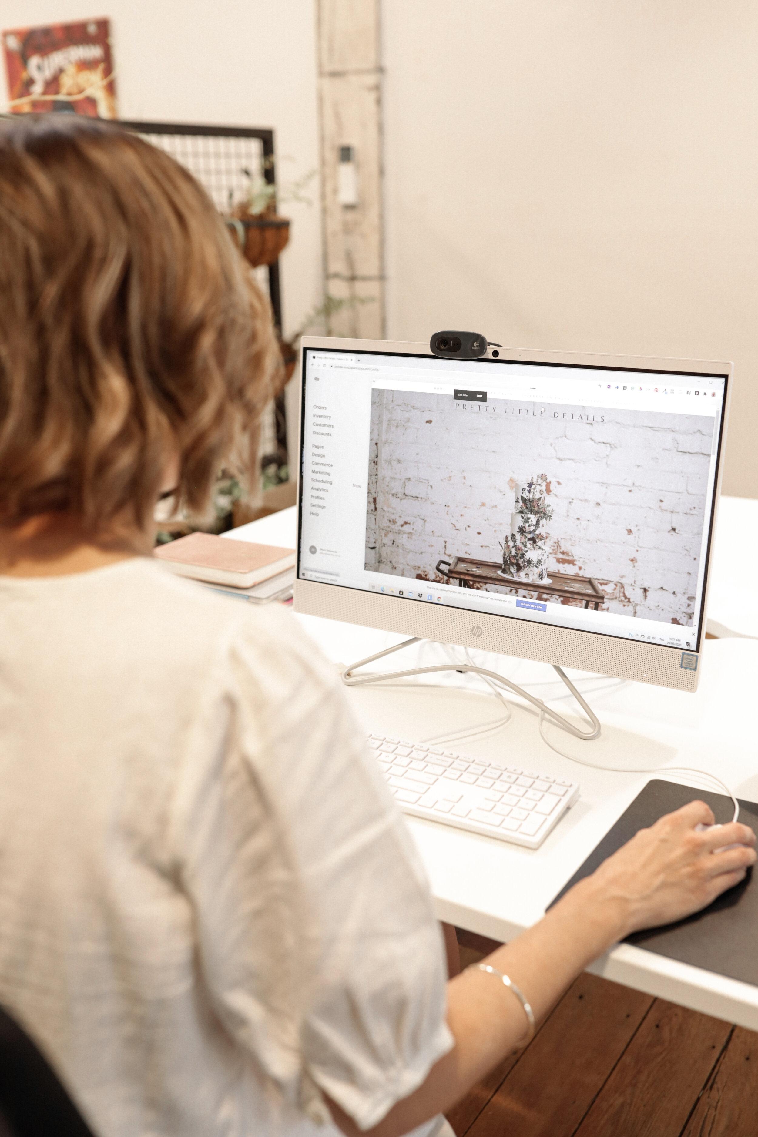 Alexis working on squarespace website