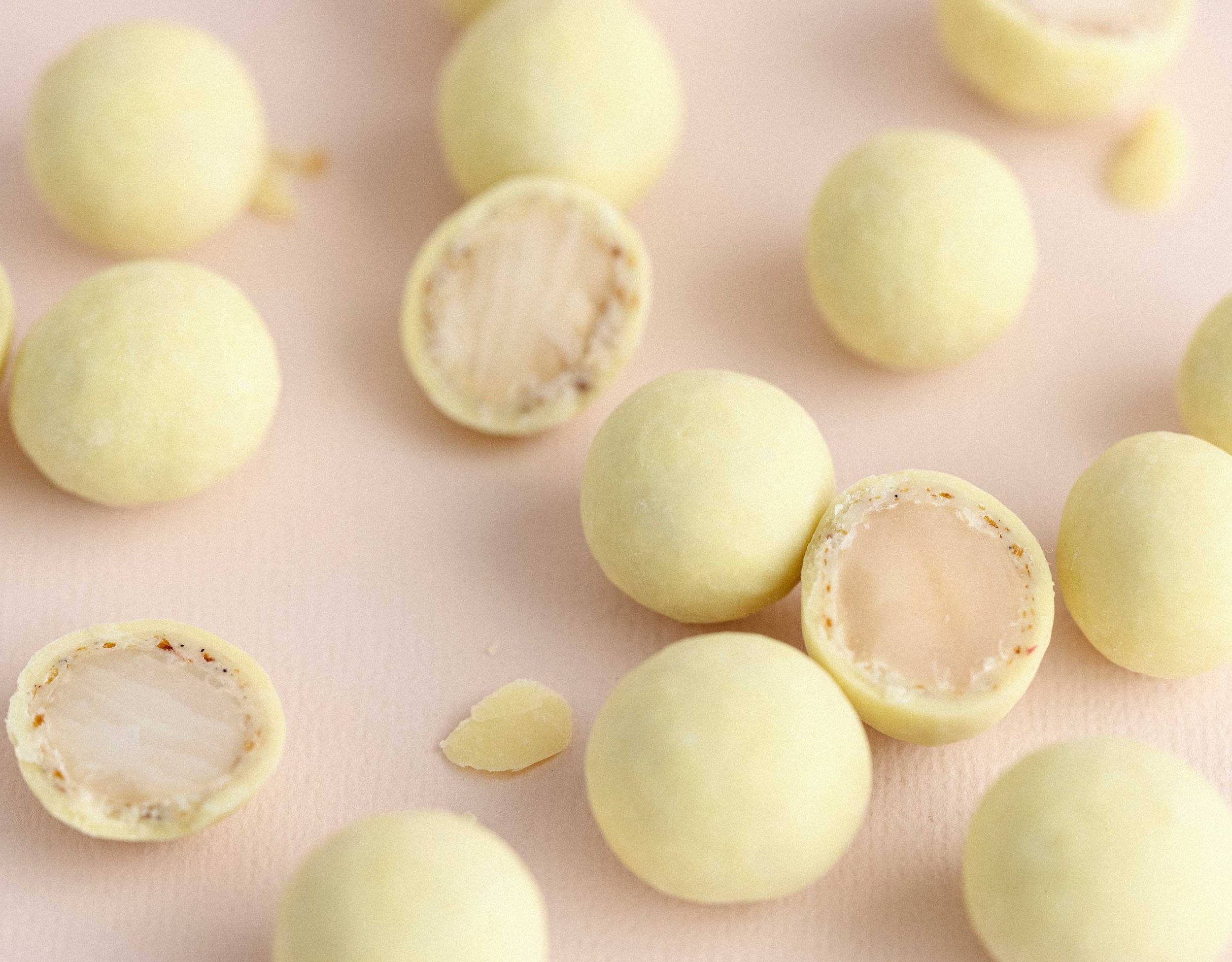 galaxy_solar_macadamia_loew_delights-scaled.jpeg