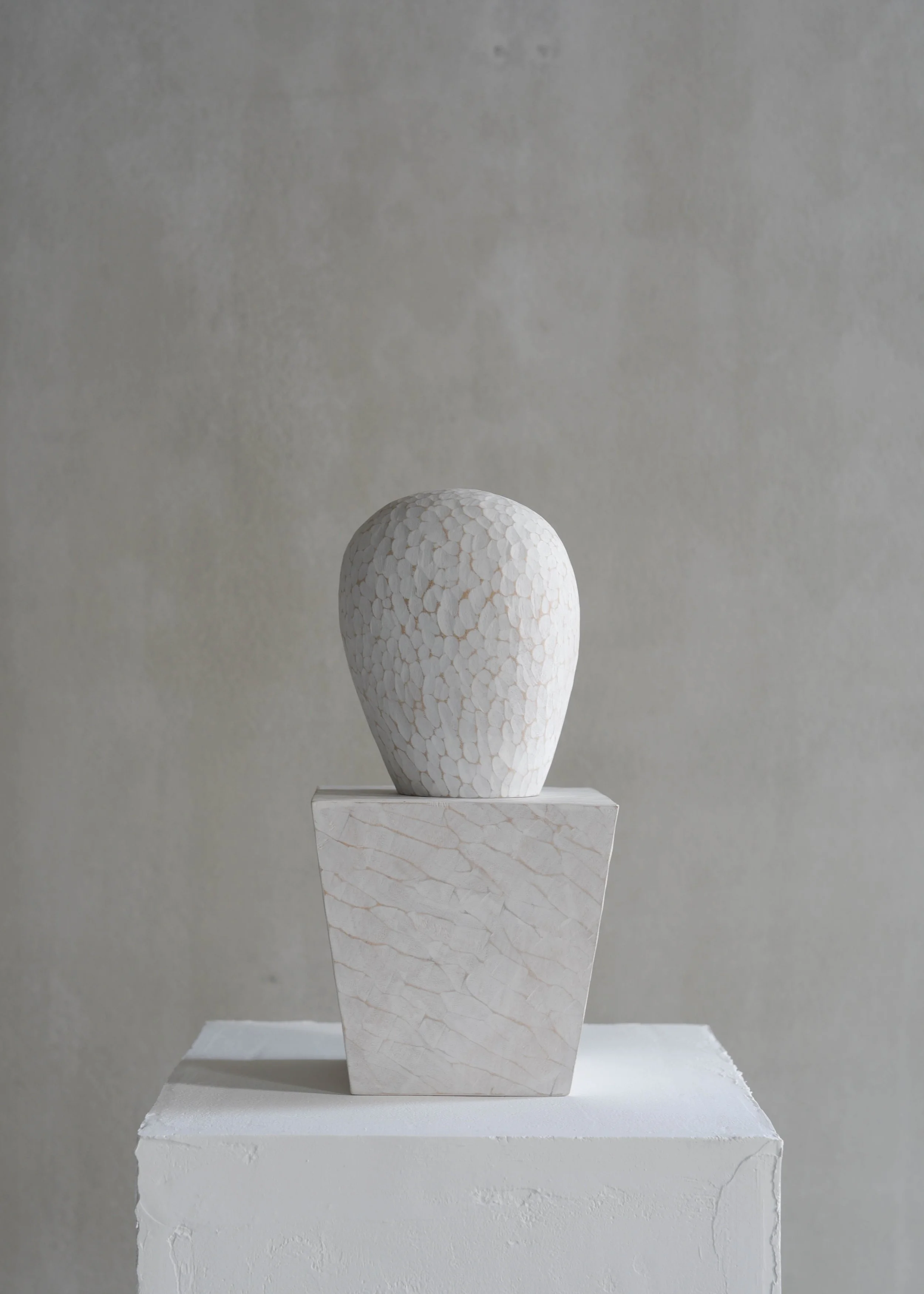 近くのものをしっかり見る（Look closely at things nearby）