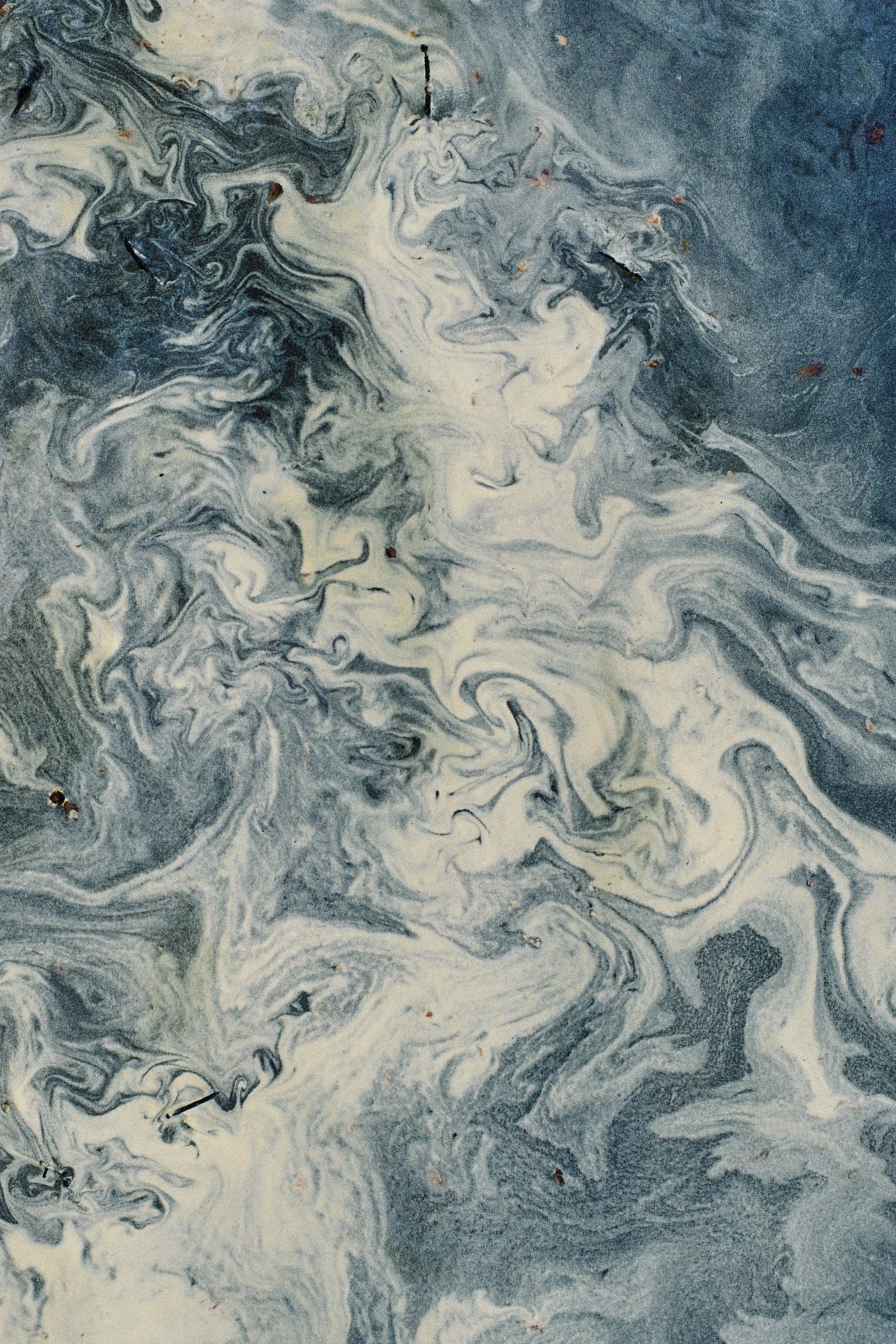 Pollen on Loch Ard