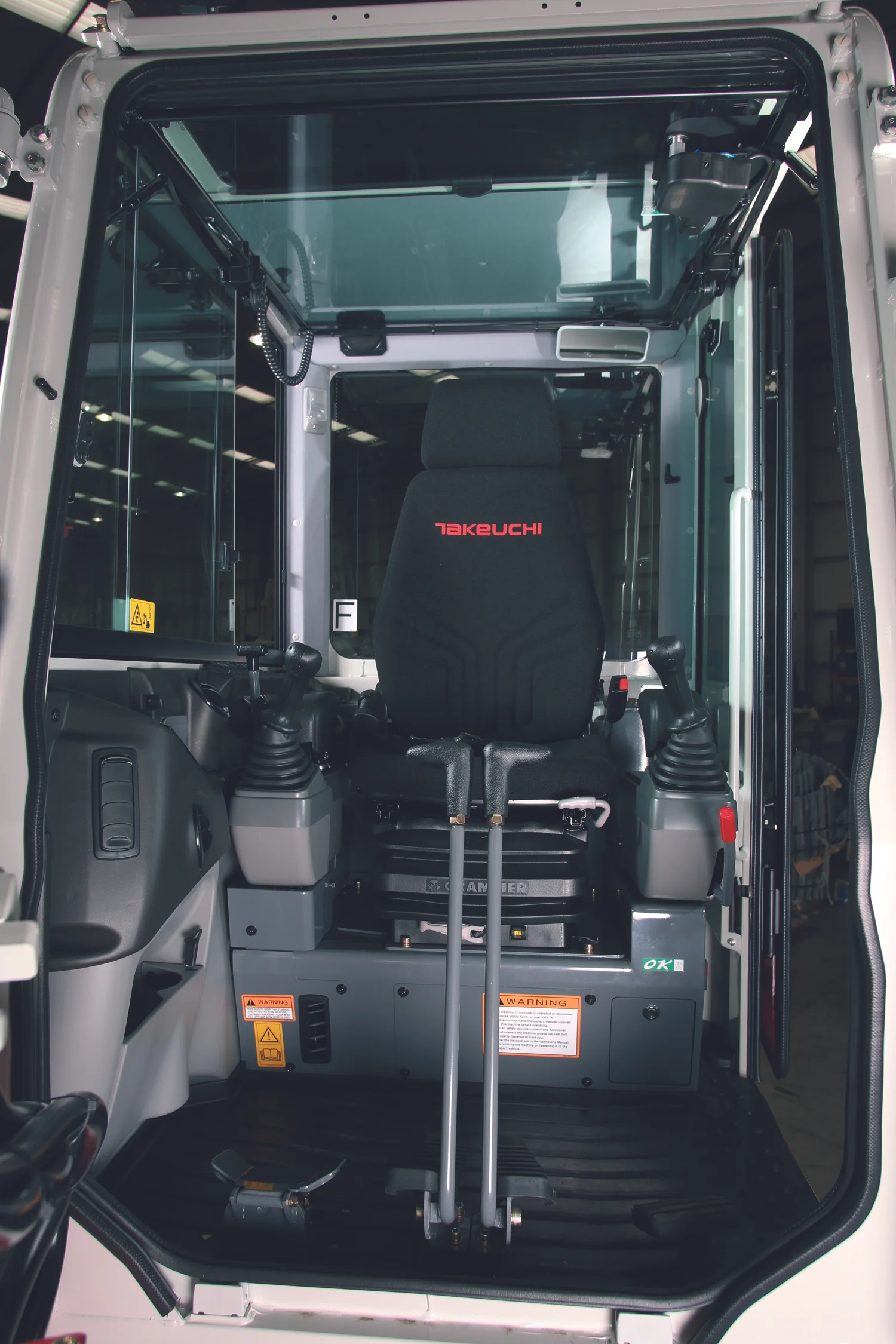 TB240_Cab_2[1].jpg