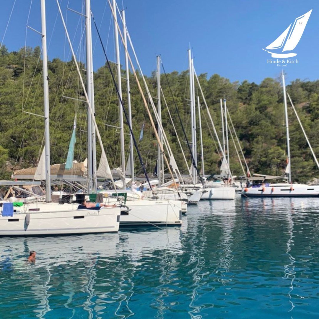 Flotilla fun: Sail, socialise, and create memories at sea! ⛵🌅 Our flotilla holidays are all about the perfect mix of adventure and camaraderie. Ready to be part of the fleet and make waves with new friends? Book your flotilla adventure now and get r