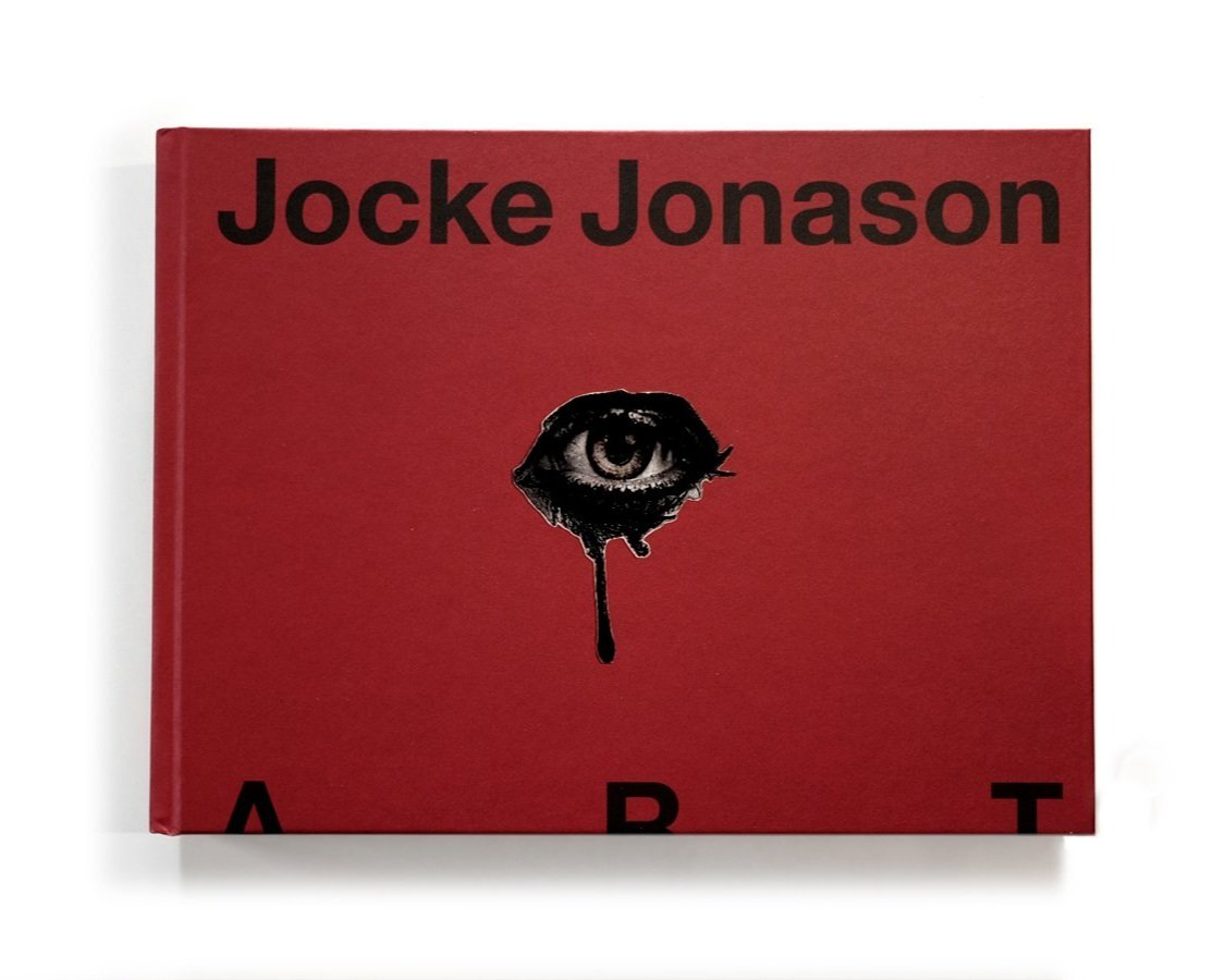 A R T – Vackert, mångbottnat och med mycket humor. 150 färgsprakande fotomontage av Jocke Jonason