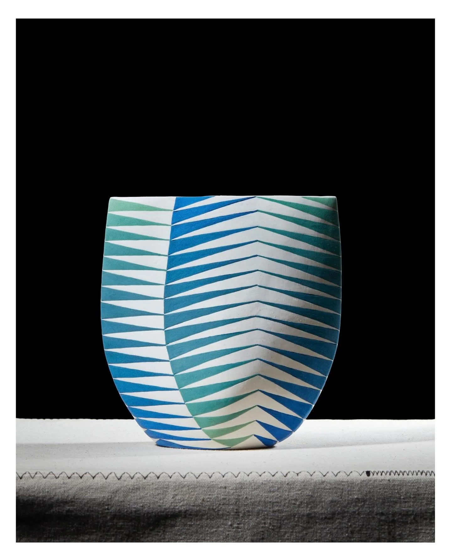 1/3 Trompe L&rsquo;oeil Scarab
Photographed by Alex Braun 

#pottery #ceramics #ceramicart  #collectingceramics #ceramicsofinstagram #geometricart #carolinecoleceramics #ccceramics #buyingceramics #luxurylifestyle #luxuryaccessories #homedecor #colou