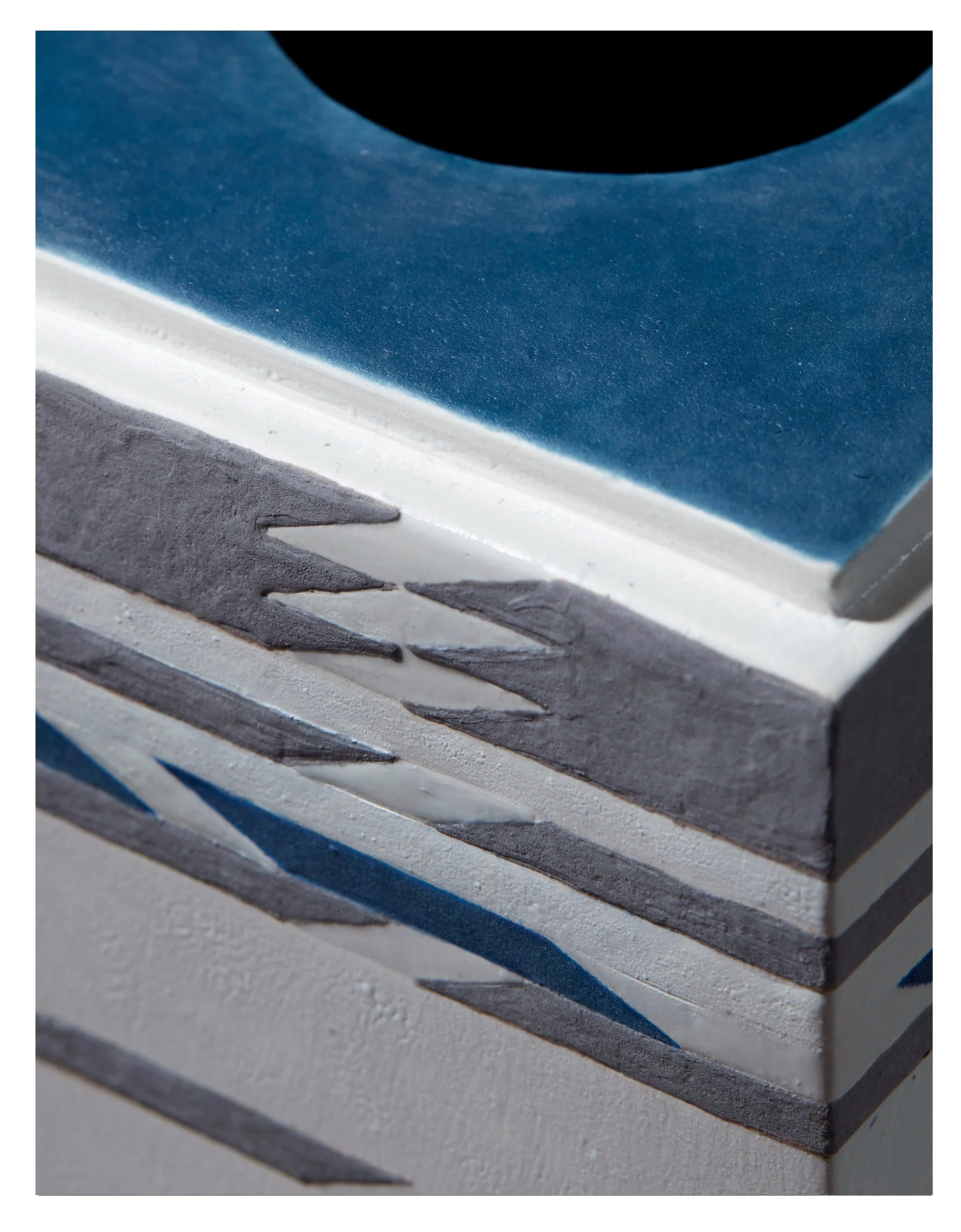2/3 A Box with a pattern inspired by the Fibonacci series. Shown recently @oxotowerwharf 
#ccceramics #carolinecoleceramics #fibonacci