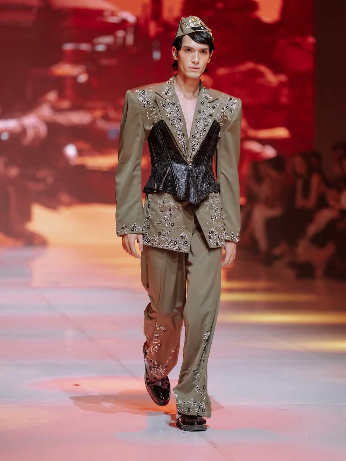 In the world of carved corsetry and fierce silhouettes, crafted with uncompromising detail, Lisa Ju Couture is impossible to ignore. 
Here is your preview of @lisajuofficial