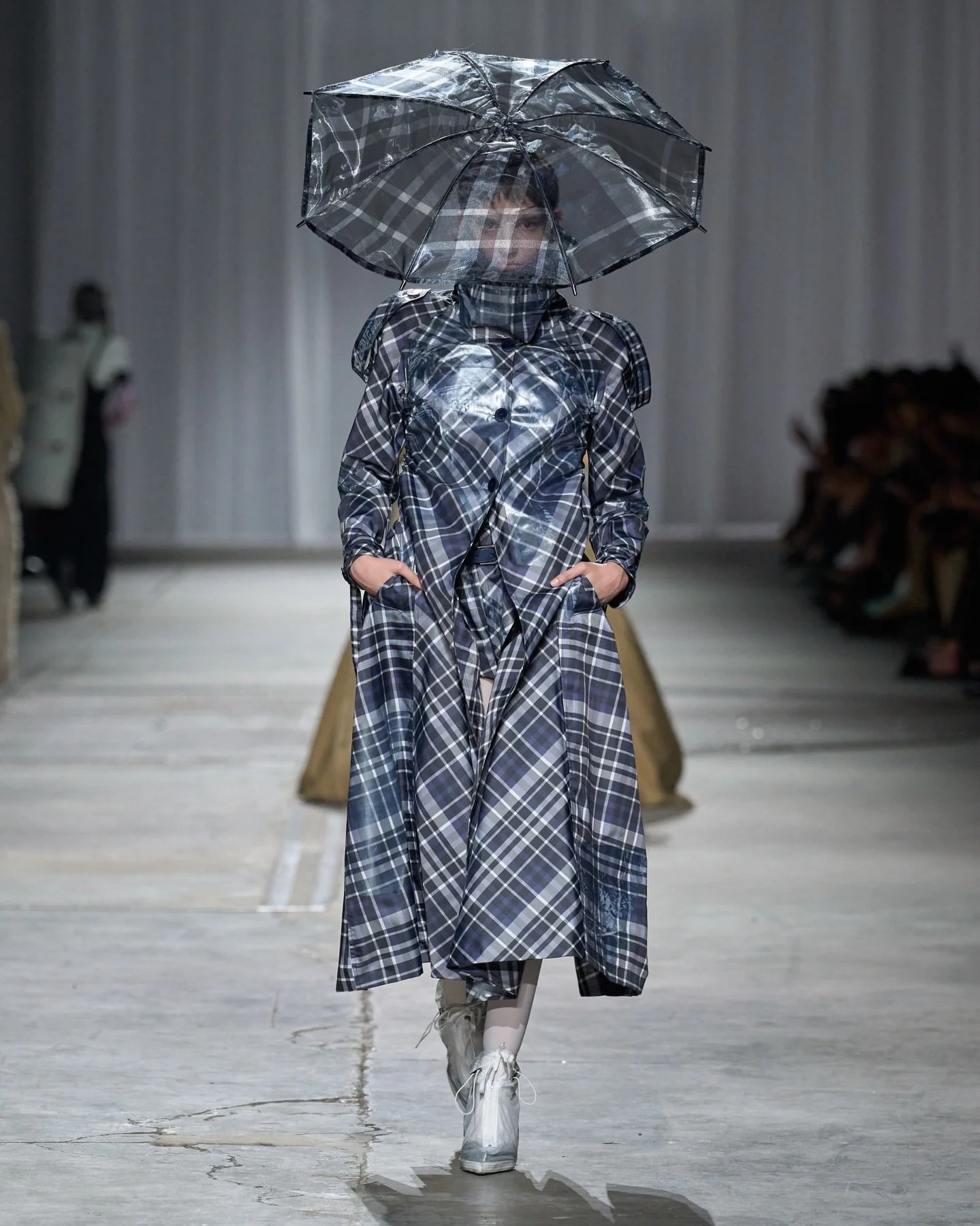 #talentspotlight

Quiet One-Sided Rain looks at a moment we all know: getting caught in the rain and reacting in our own way. Set in Gothenburg, this graduate collection follows six strangers sharing the same downpour, each revealing a different atti