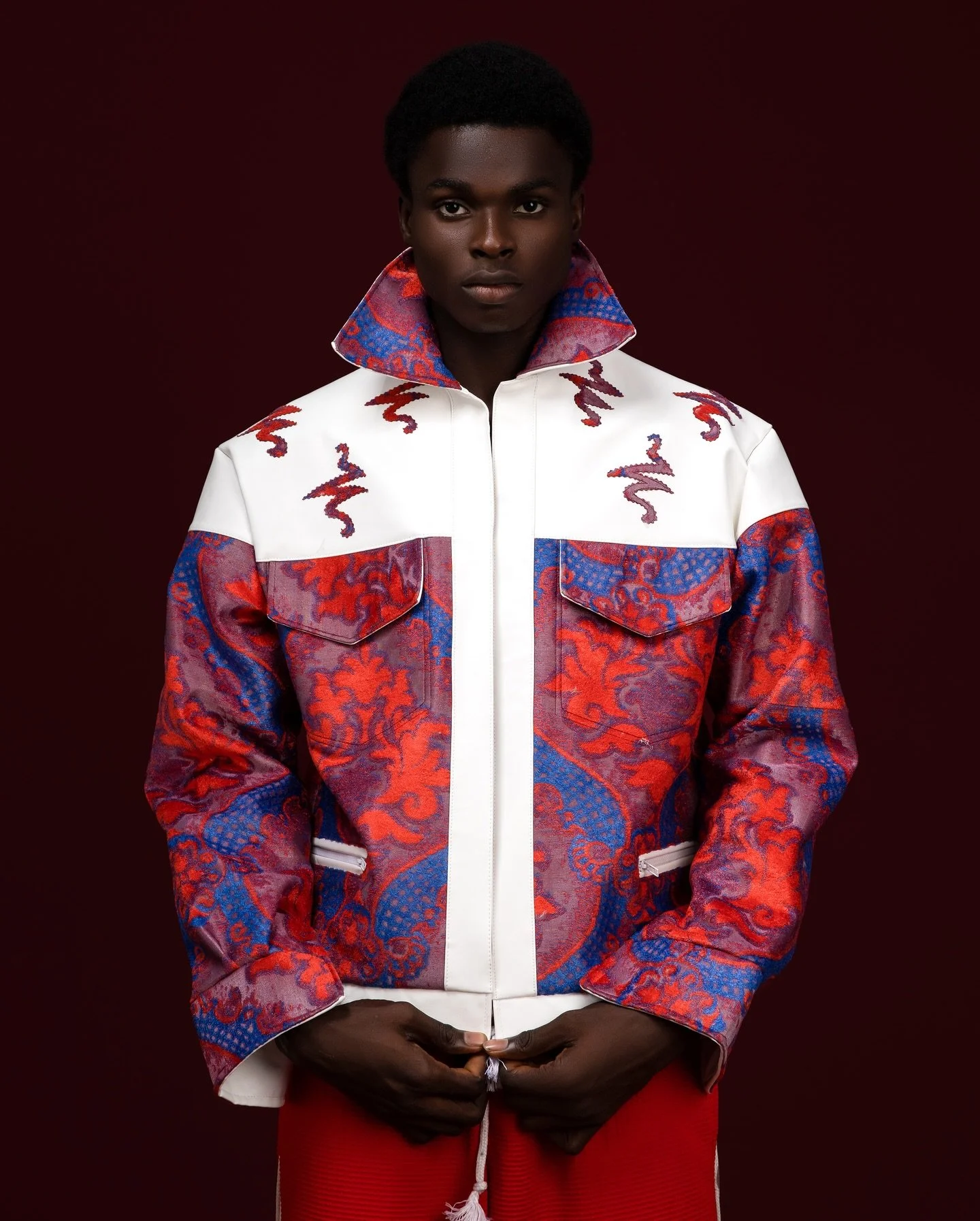 ➕ONES TO WATCH CATWALK SHOW : ESSIEN

ESSIEN stands as a definitive Afro-luxury house &mdash; reshaping global sophistication through the depth and power of African culture.

Founded by Stanley Agwere and rooted in Lagos, Nigeria,  a city pulsing wit