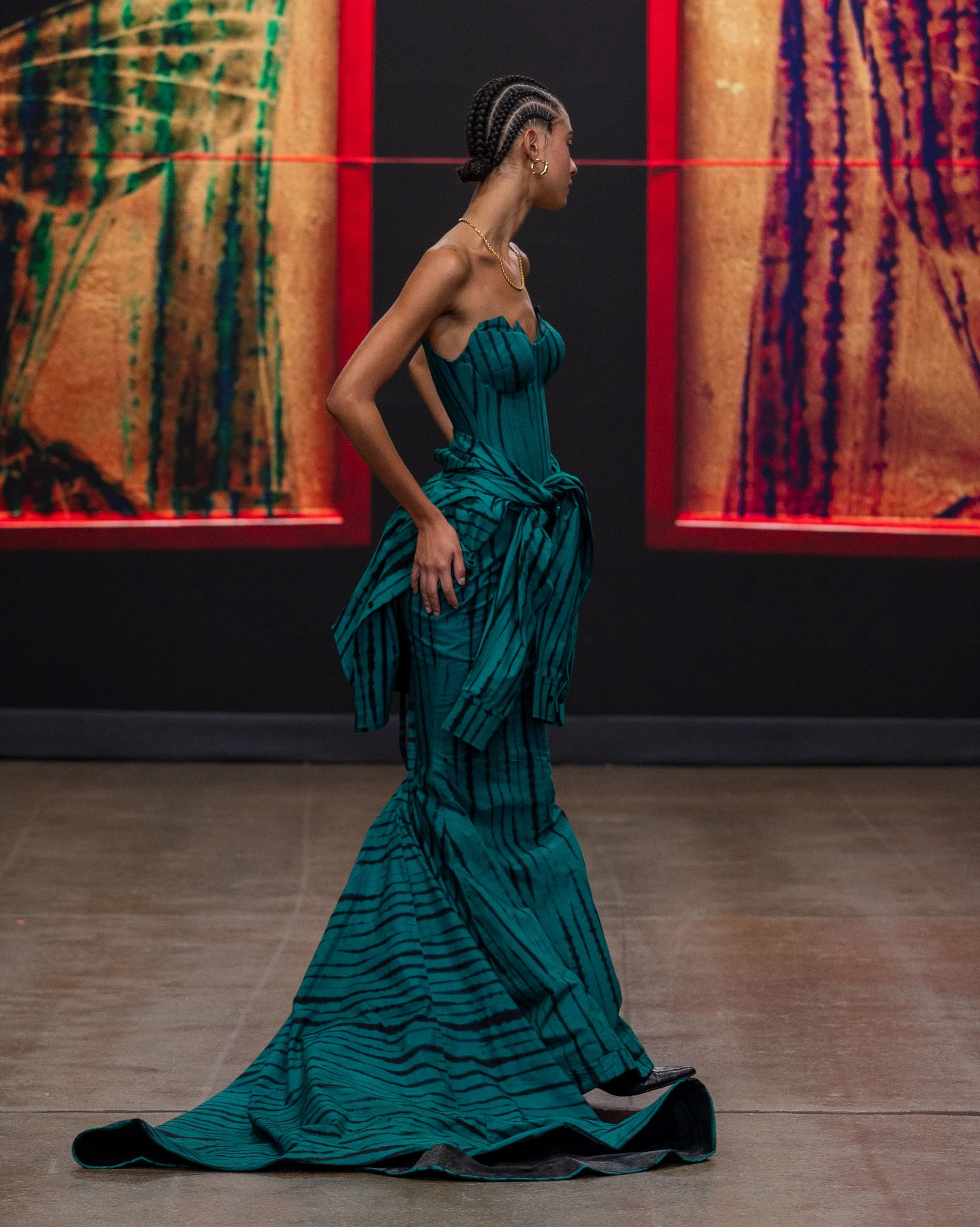 WHEN YOUR MOMENT ARRIVES, YOU SIMPLY HAVE TO ARRIVE WITH IT.

Things don&rsquo;t always go quite to plan. KOFFI MAAKO received his visa at the eleventh hour, landed in London at 5pm and was on the Fashion Scout catwalk just four hours later.

What fo