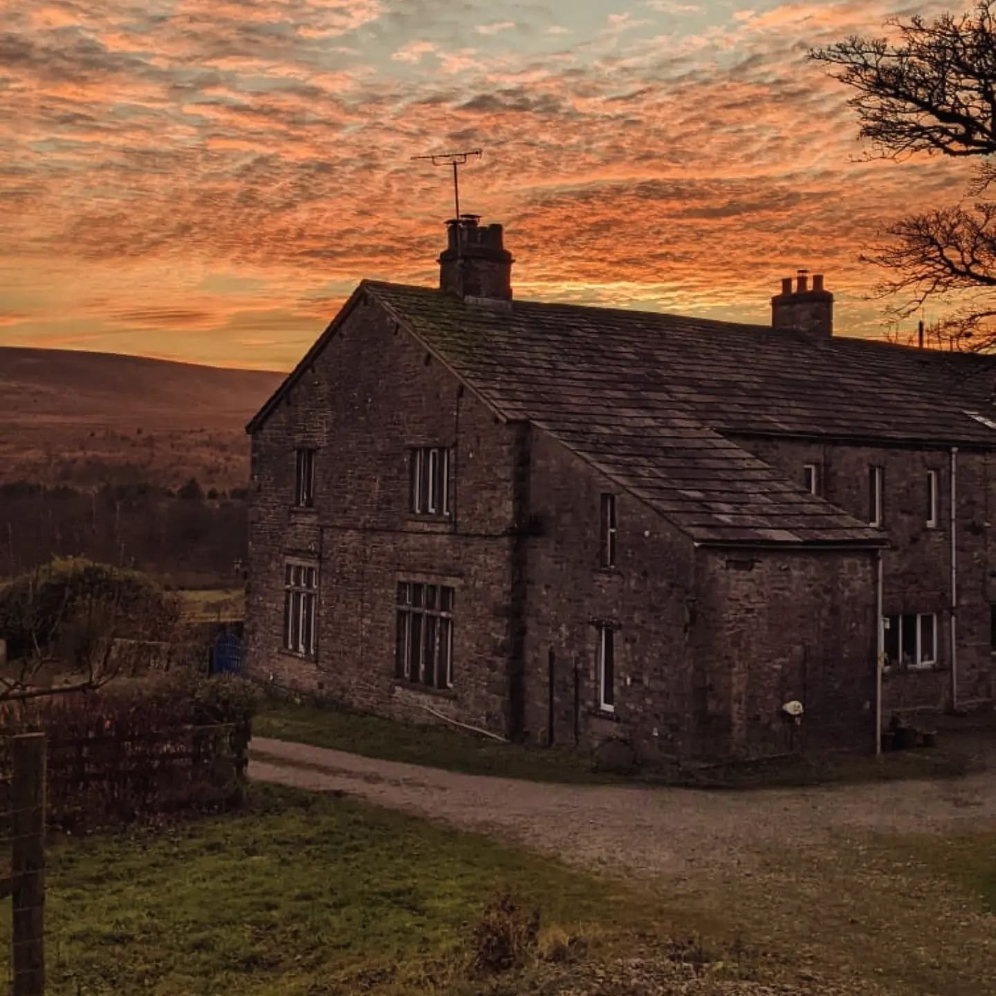 In a very noisy world,  just sharing some beauty and peace with you from the @yorkshiredales