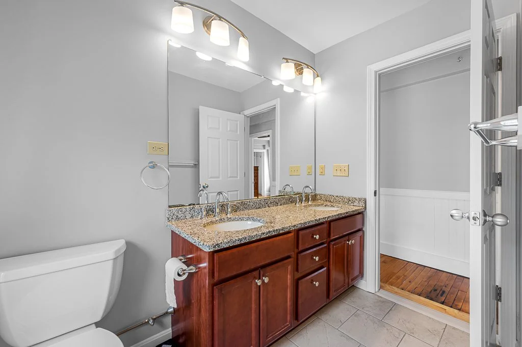 9 Goulding St, Worcester, MA Unit3 (12 of 17).jpg