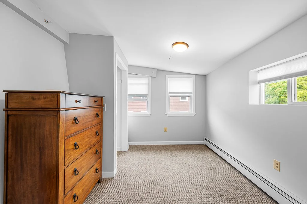 9 Goulding St, Worcester, MA Unit3 (16 of 17).jpg