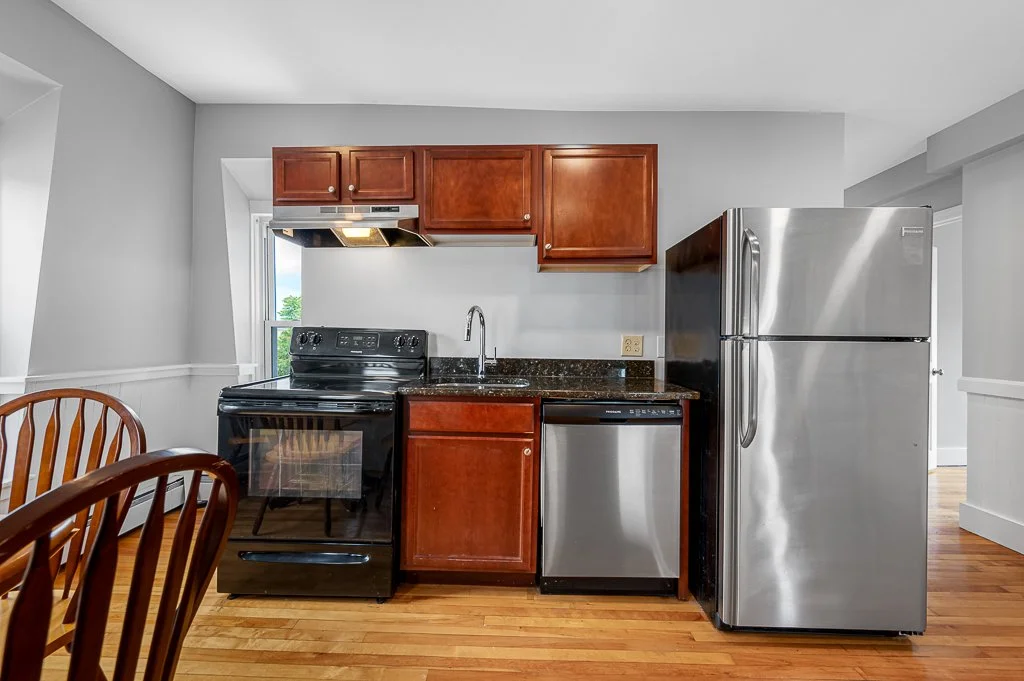 9 Goulding St, Worcester, MA Unit3 (5 of 17).jpg