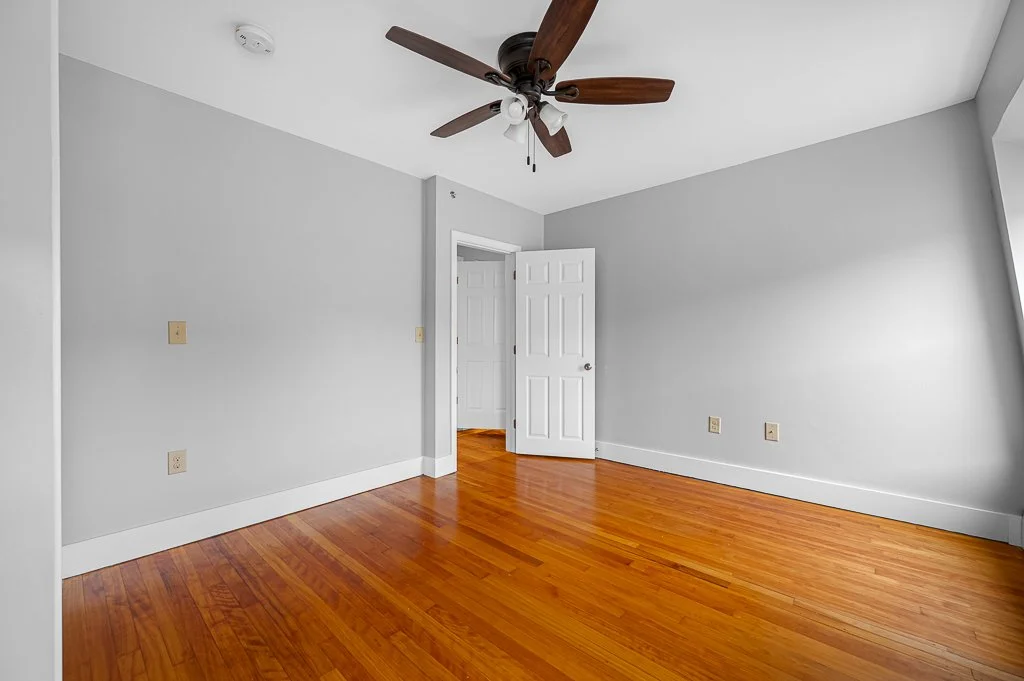 9 Goulding St, Worcester, MA Unit3 (10 of 17).jpg
