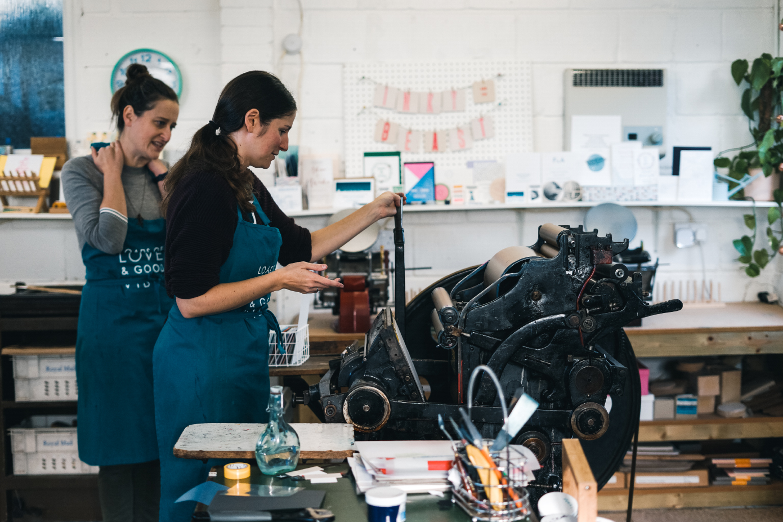  Jen showing Emma how to operate the Vicobold 