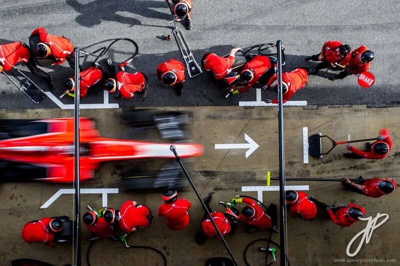 f1-pit-stop-from-above.jpg