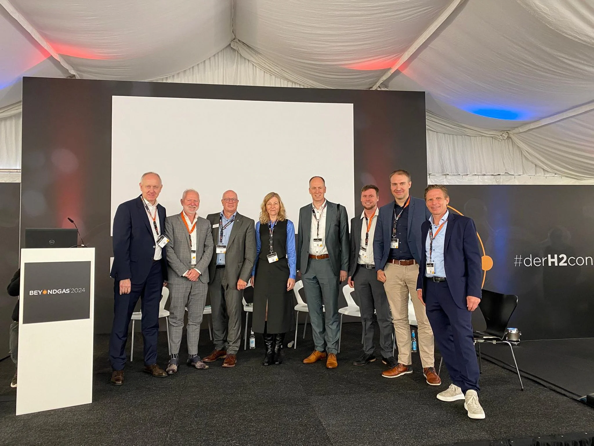 WhatsApp Image 2q.jpg