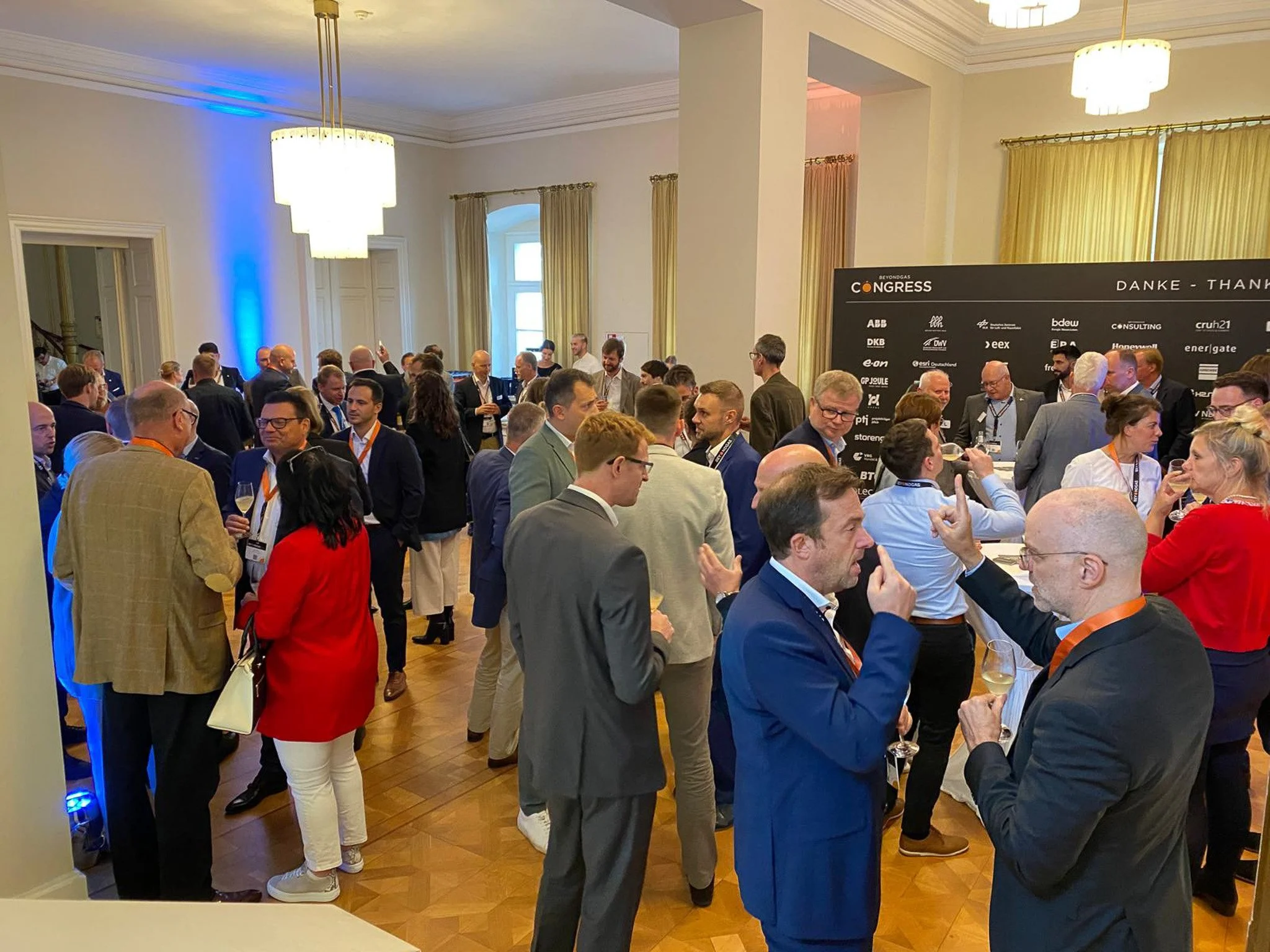 WhatsApp Image 202mn.jpg