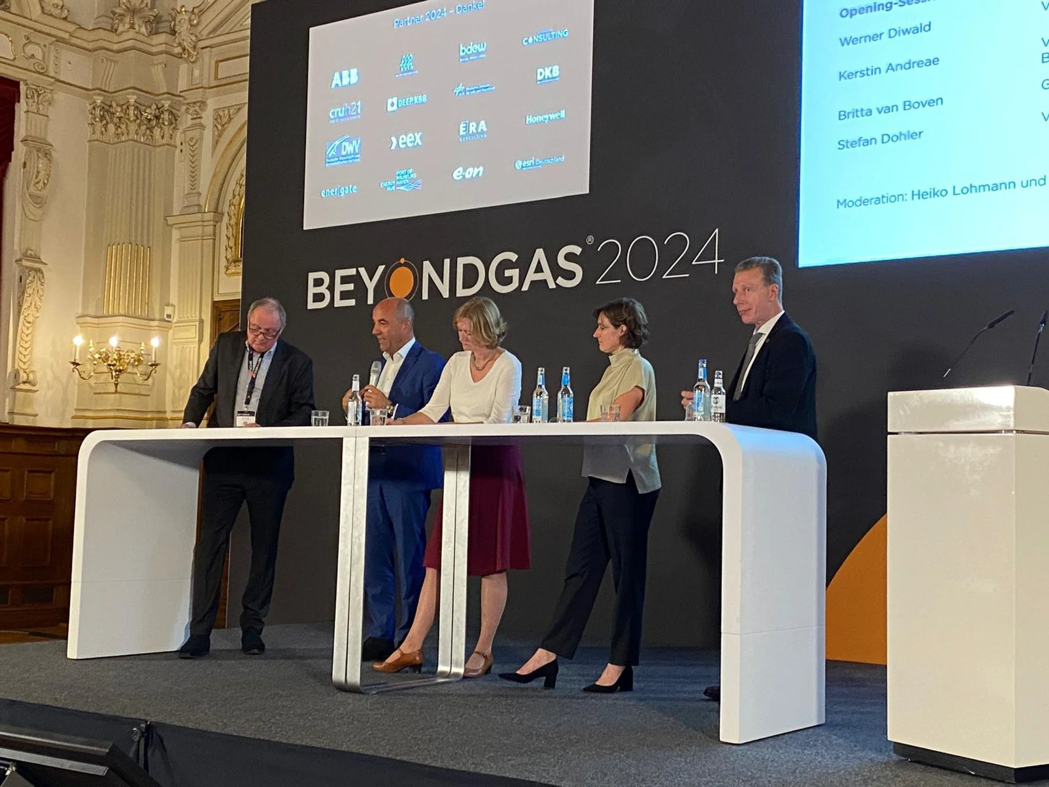 WhatsApp Imamdhd.jpg