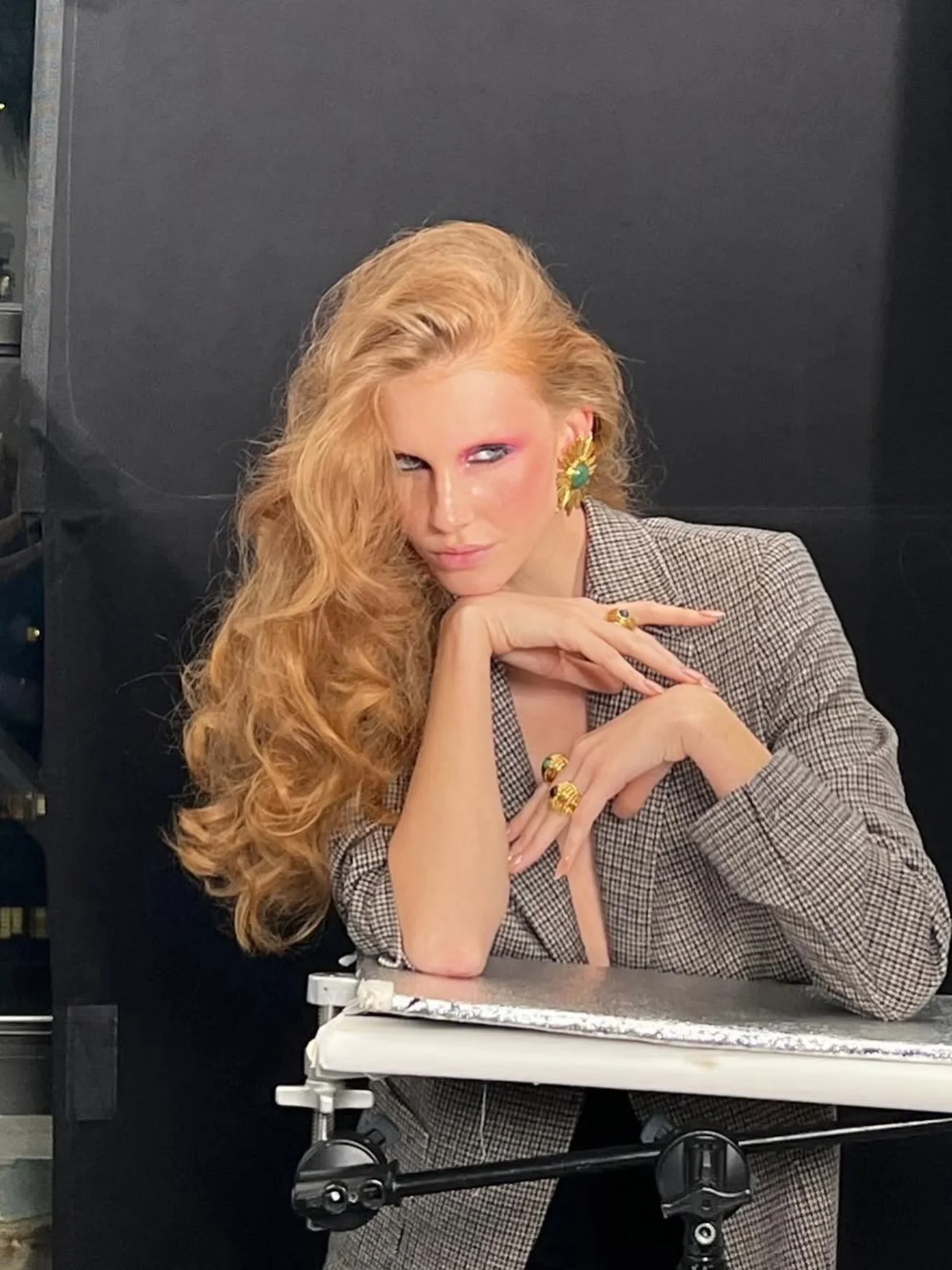 Hair inspo and artist at work.  @mikiloiacono creating this 70s glamorous look. #jadoresweetie