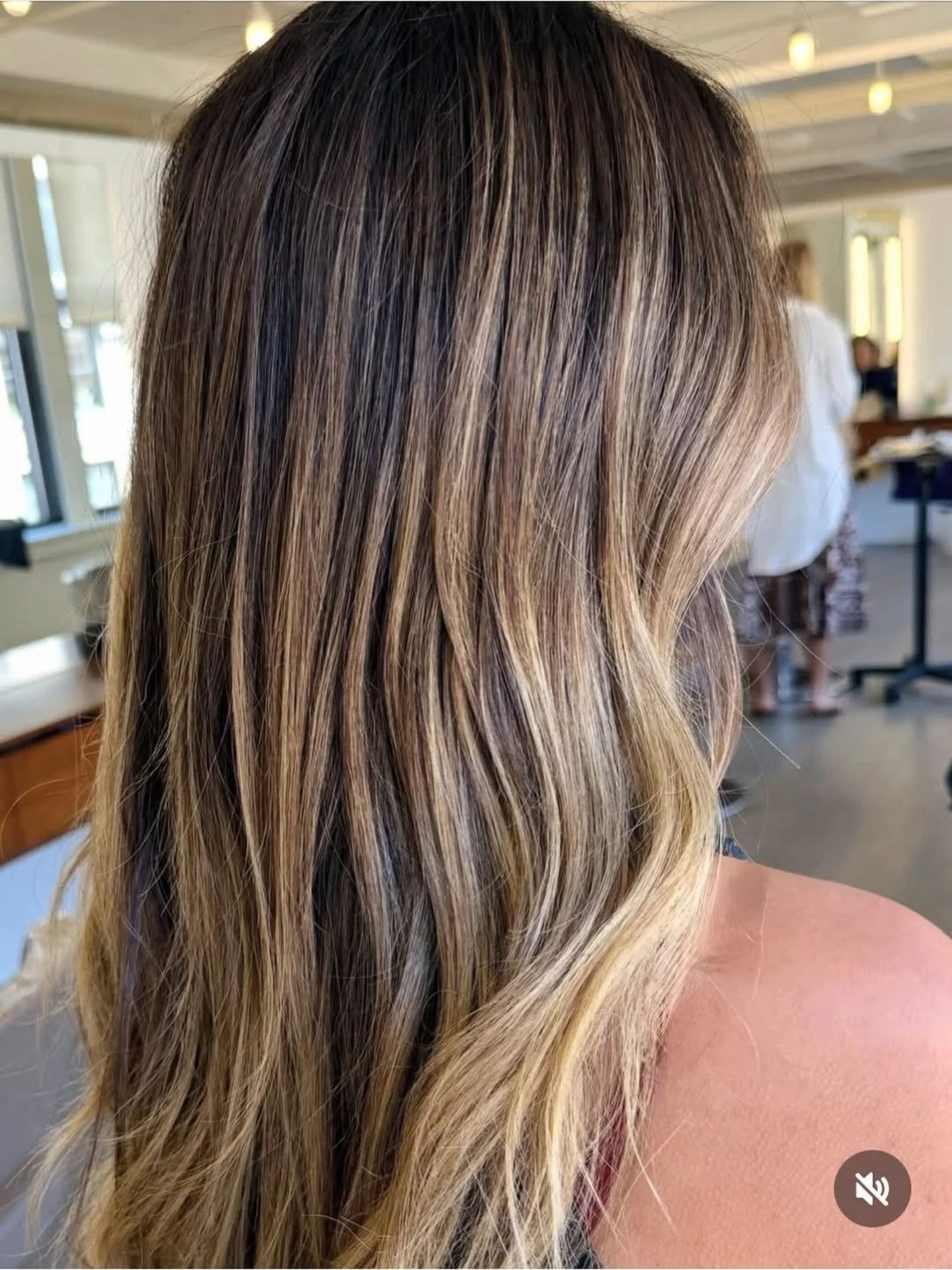 Obsessed with the perfect blend!  Hair color by @bobbydearest