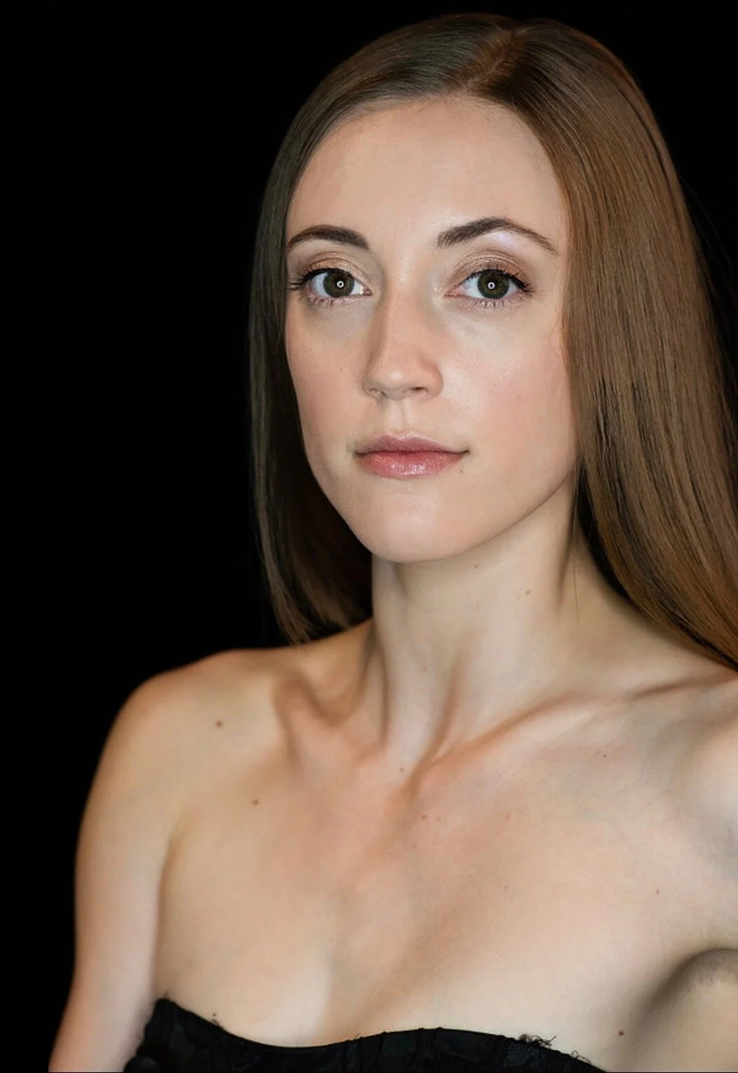 NOELLEKAYSER_Headshot (1).jpeg