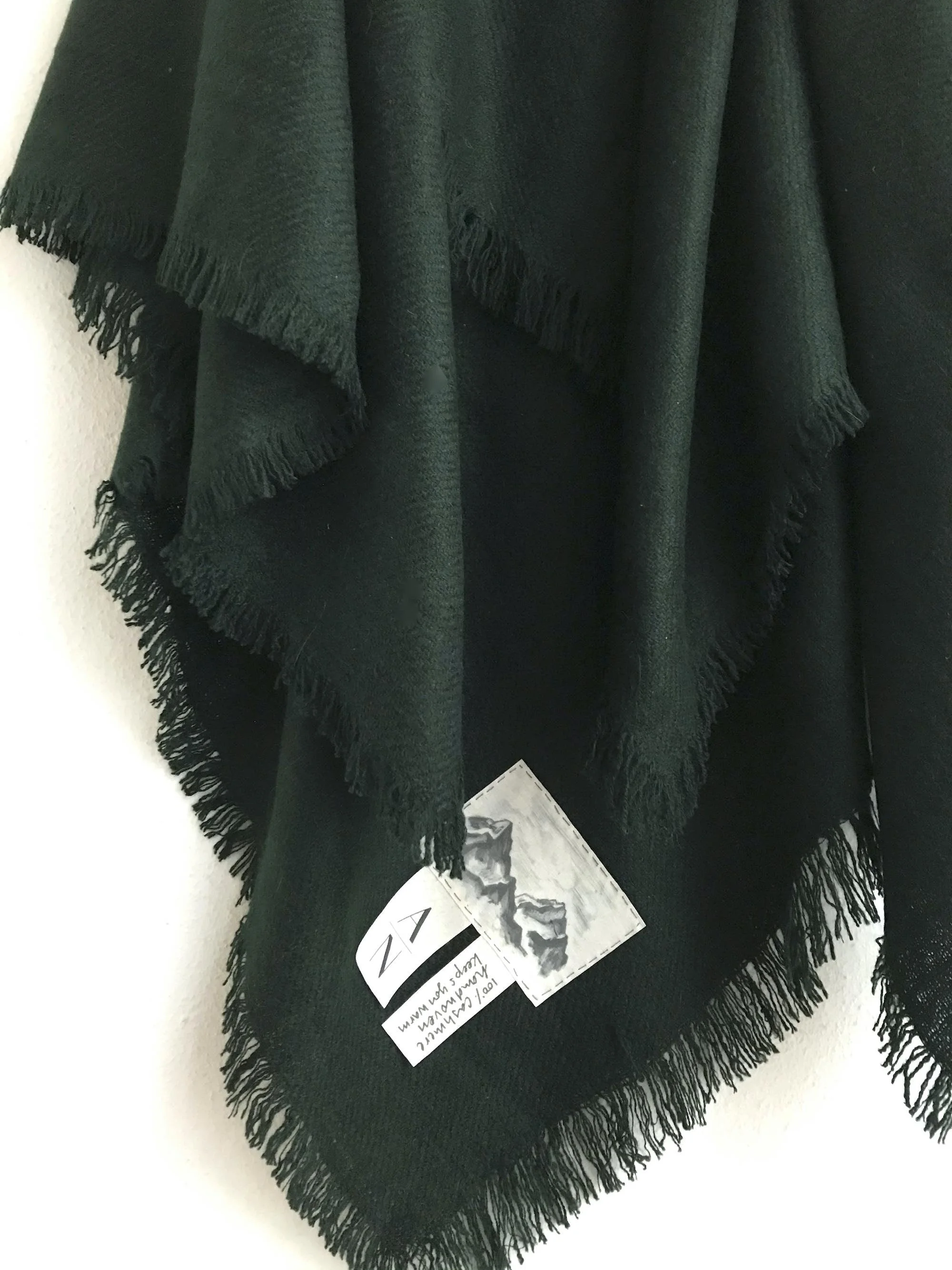 cashmerestole_darkgreen_close_shop.jpg