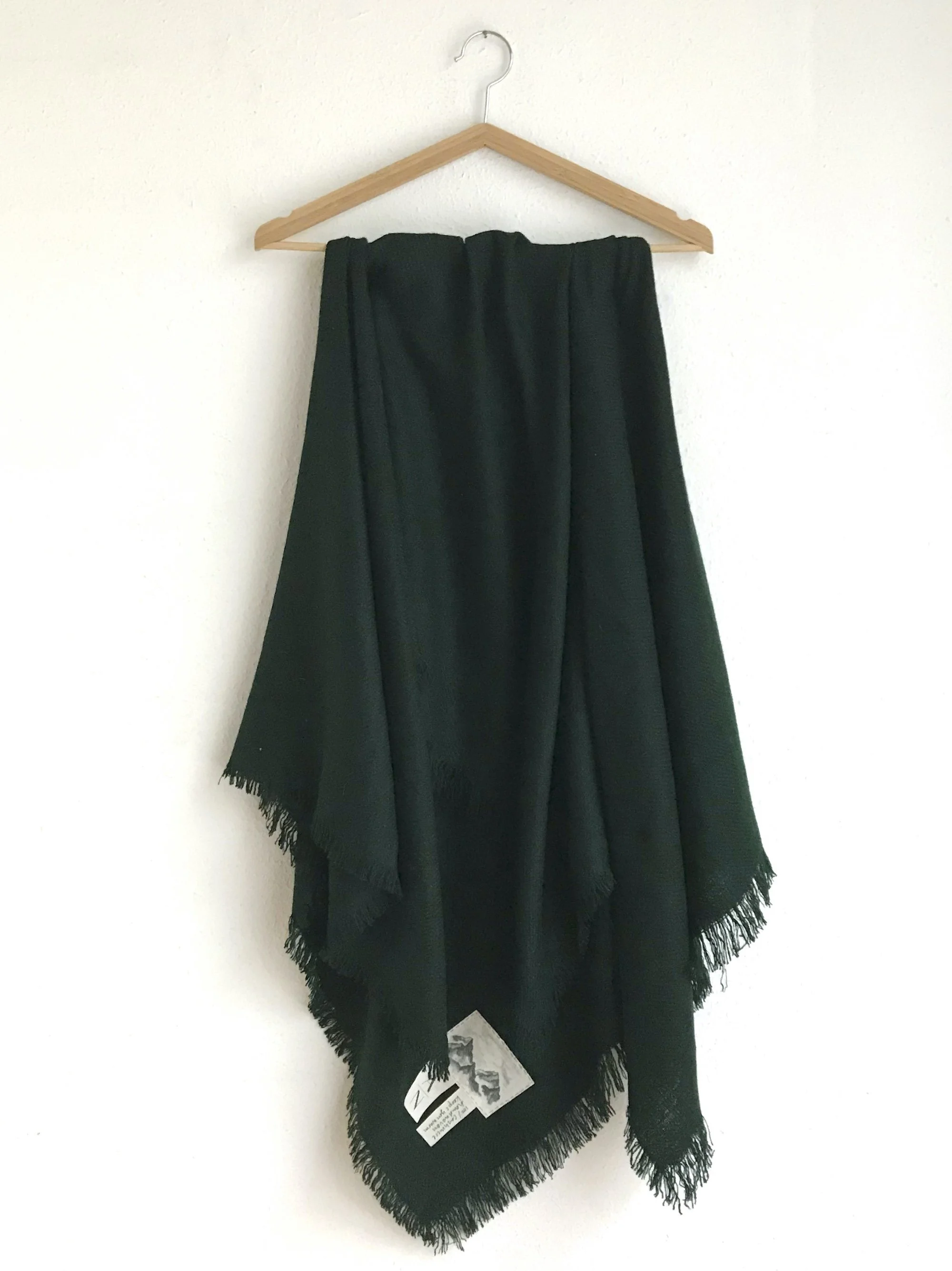 the heavy cashmere stole in dark green
