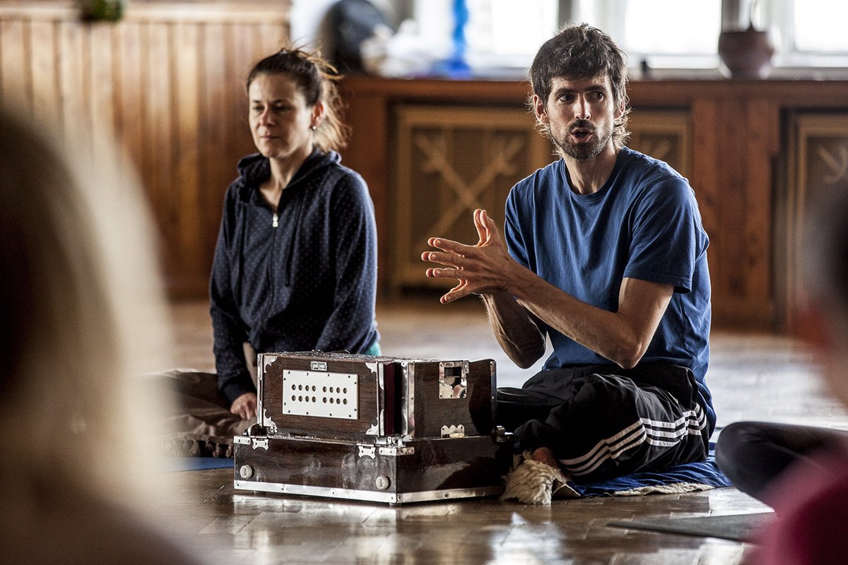 The 8 Limbs of Yoga - James Boag, 'The Chai Sessions'