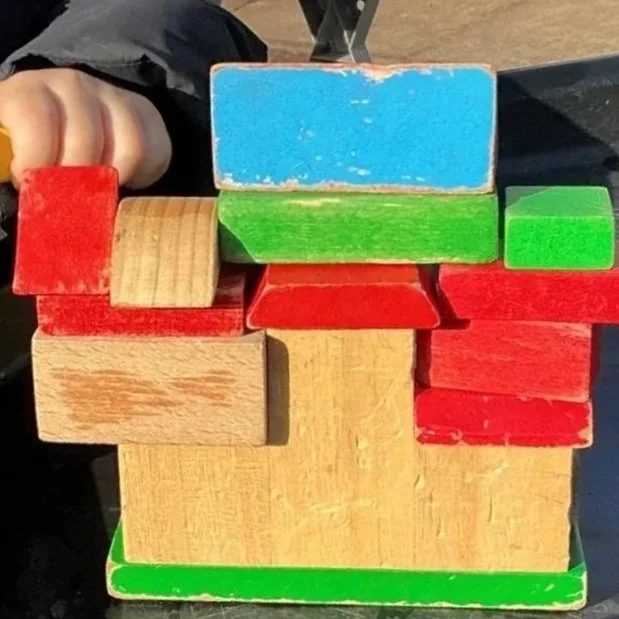 Constructs ‘R’ Us