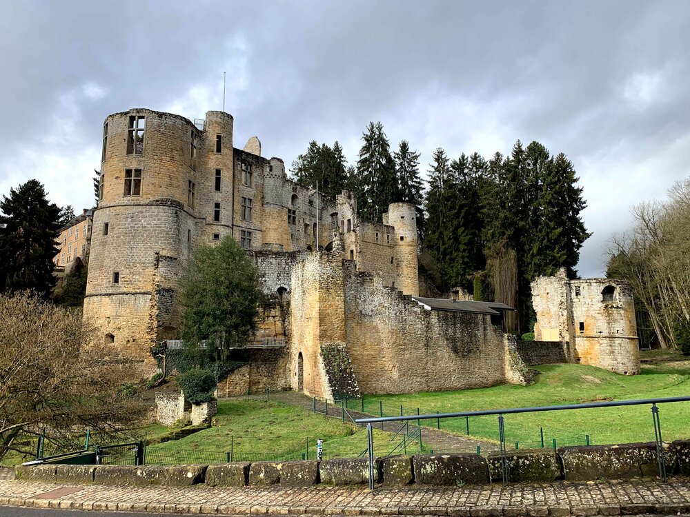 Exterior of Beaufort Castle in Luxembourg.jpg