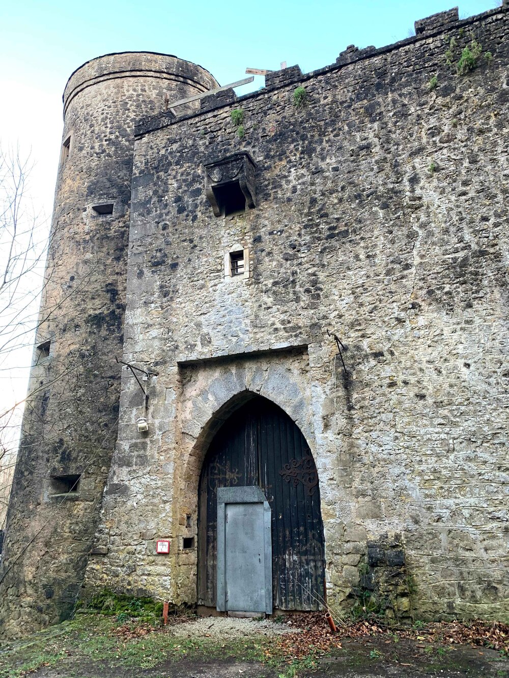 Exterior of Septfontaines Castle in the Valley of the Seven Castles in Luxembourg.jpg