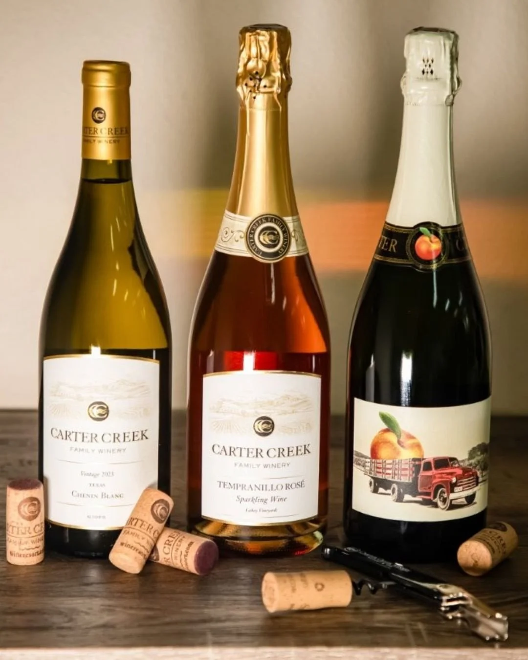 🏆 Award-Winning Wines at the Texas International Wine Competition ✨⁠
⁠
@carter_creek⁠
🥂 Grand Champion - Sparkling Tempranillo Ros&eacute;⁠
🍑  Fruit Wine Champion - Sparkling Peach⁠
⁠
@southcoastwineryresort⁠
🍷 Seven award-winning wines, each rec